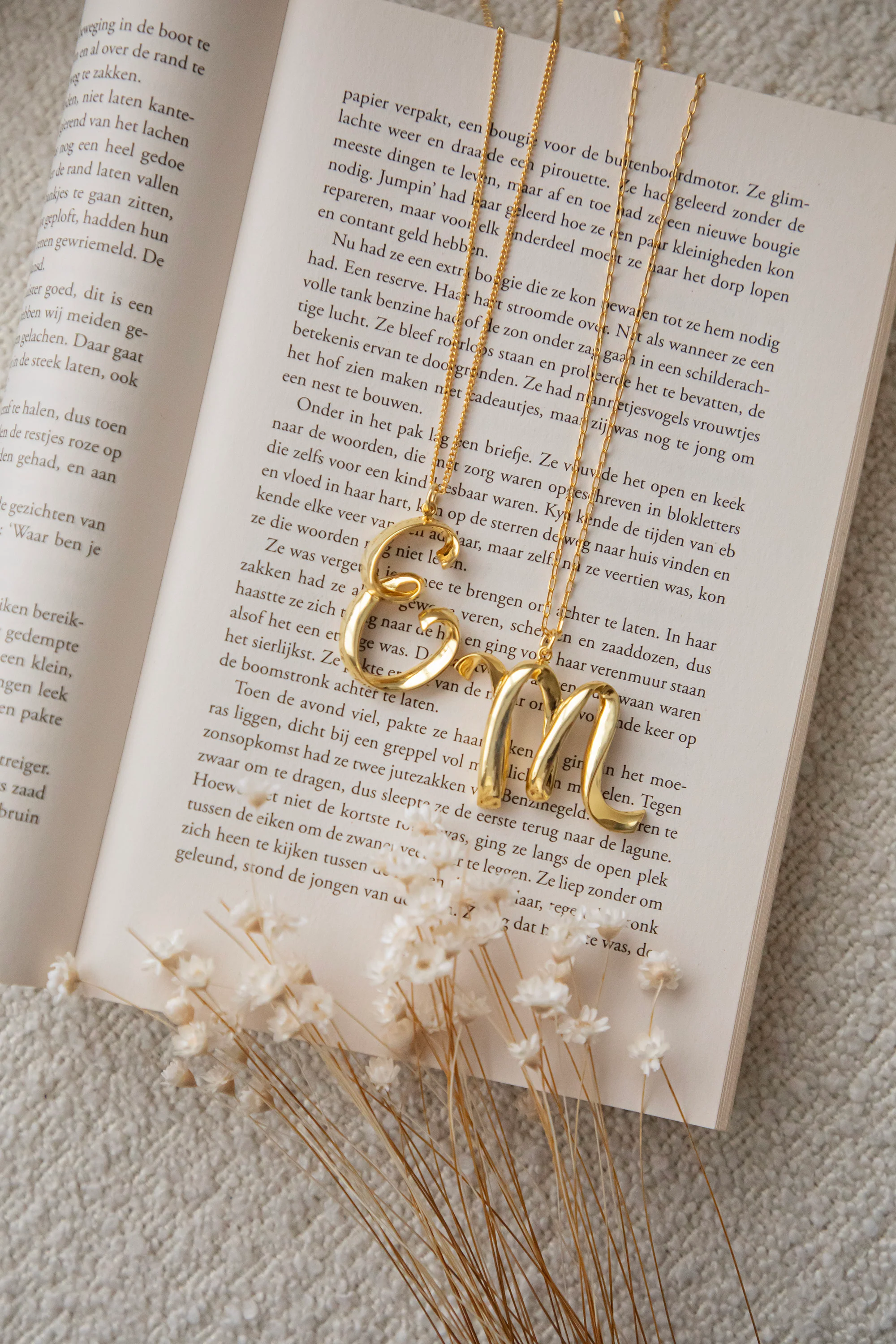 Alphabet B Gold - Ketting - Image 5