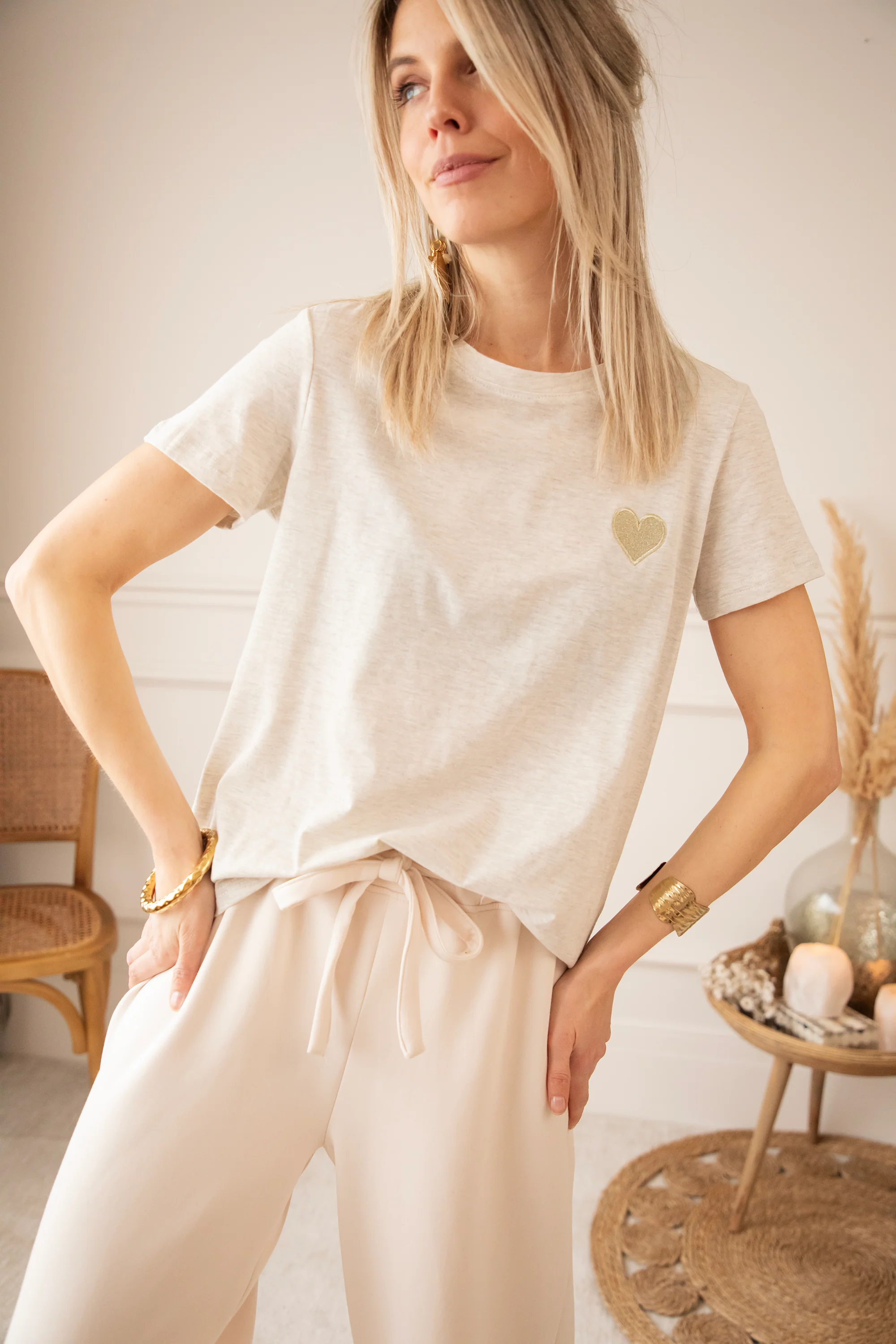 Beating Heart Grey/Gold - T-Shirt - Image 3