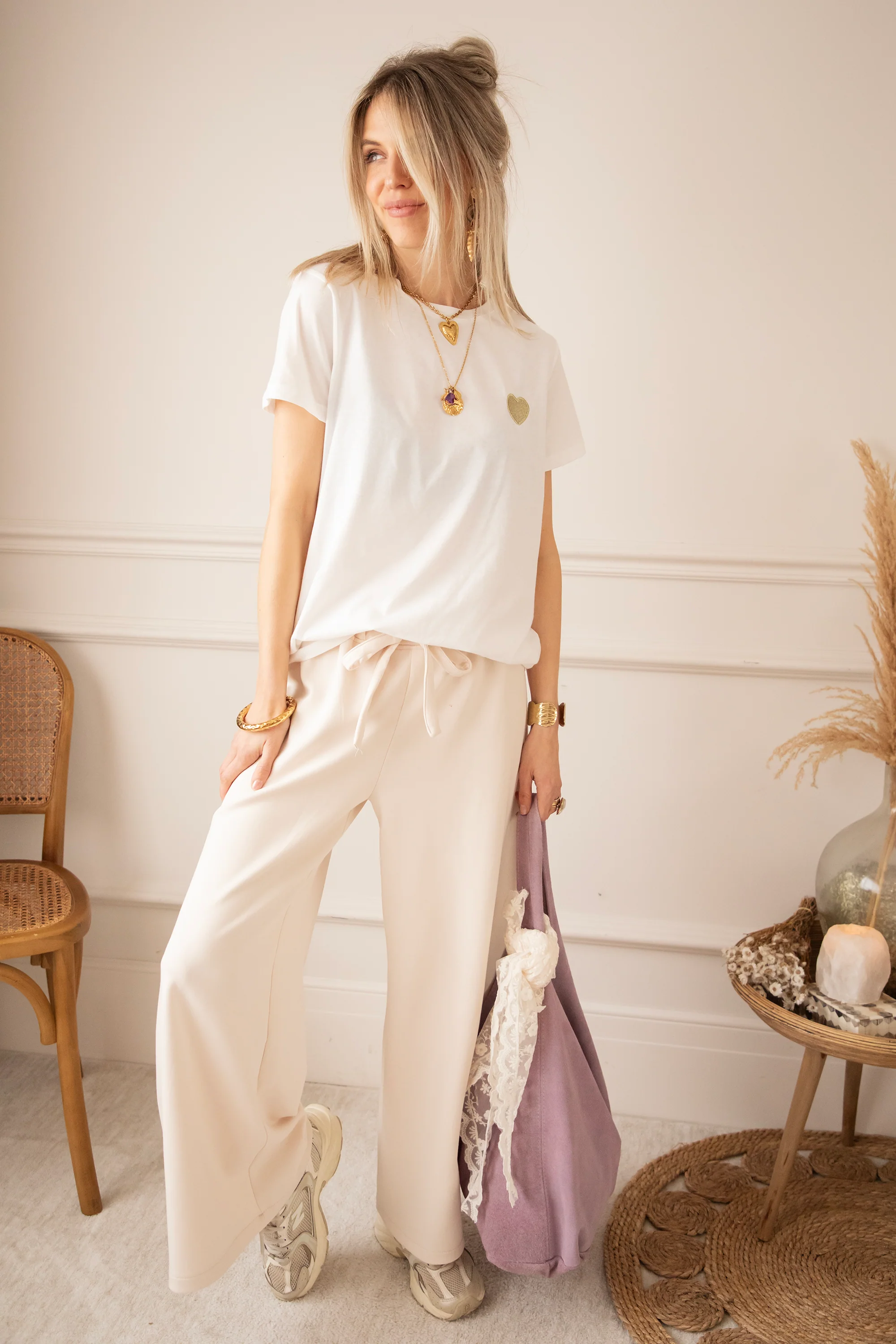 Beating Heart White/Gold - T-Shirt - Image 4