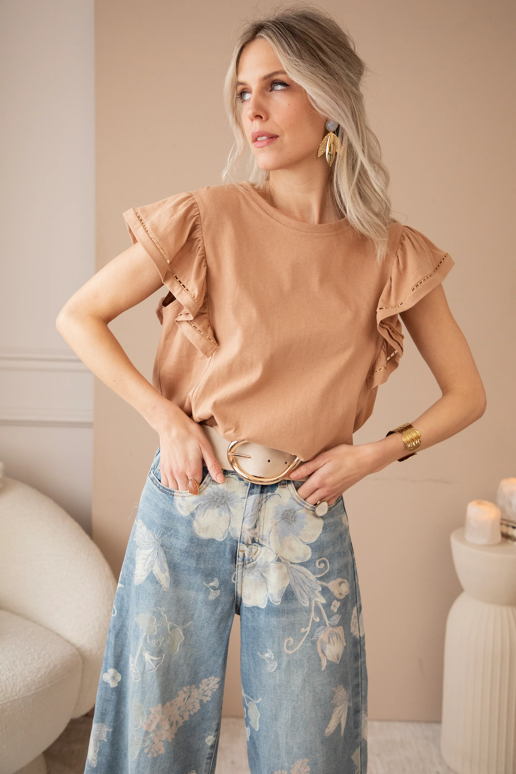 Beau Ruches Taupe - T-Shirt - Image 8
