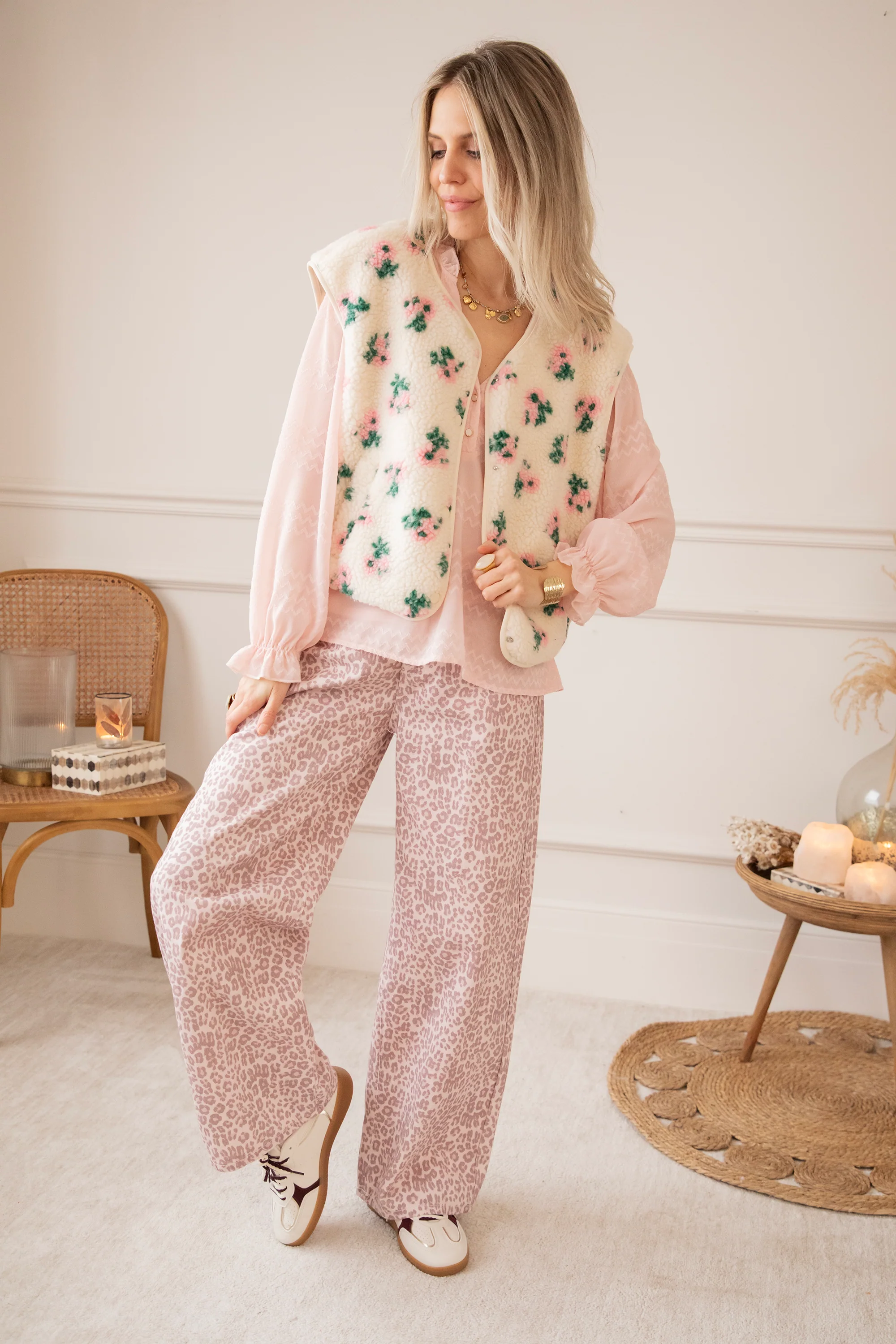 Blooming Bear Beige/Baby Pink - Vest - Image 4