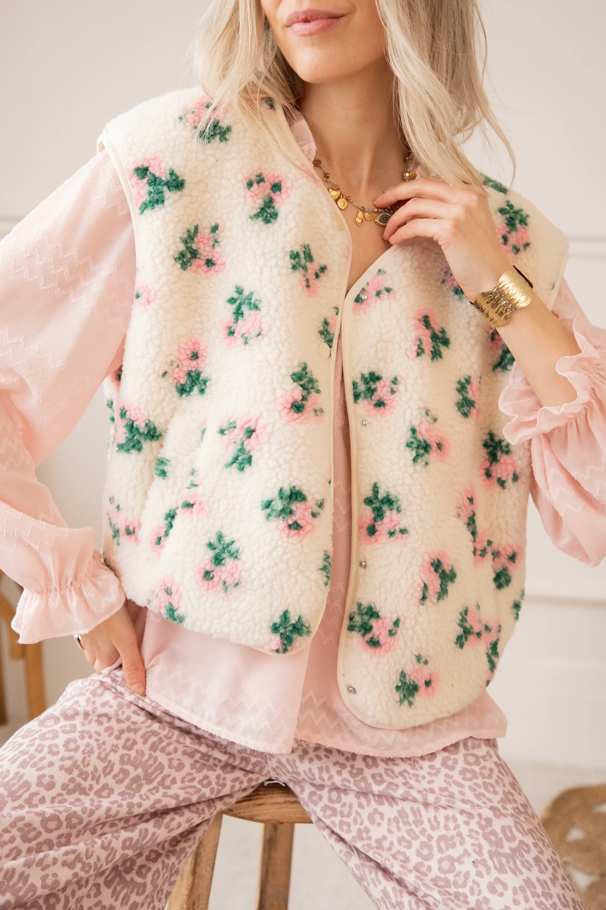 Blooming Bear Beige/Baby Pink - Vest - Image 5