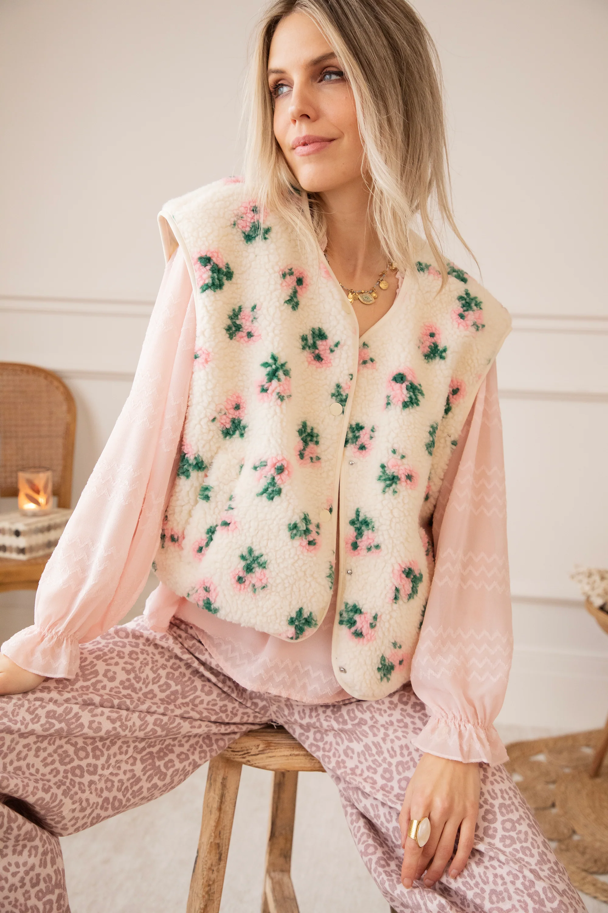 Blooming Bear Beige/Baby Pink - Vest - Image 8