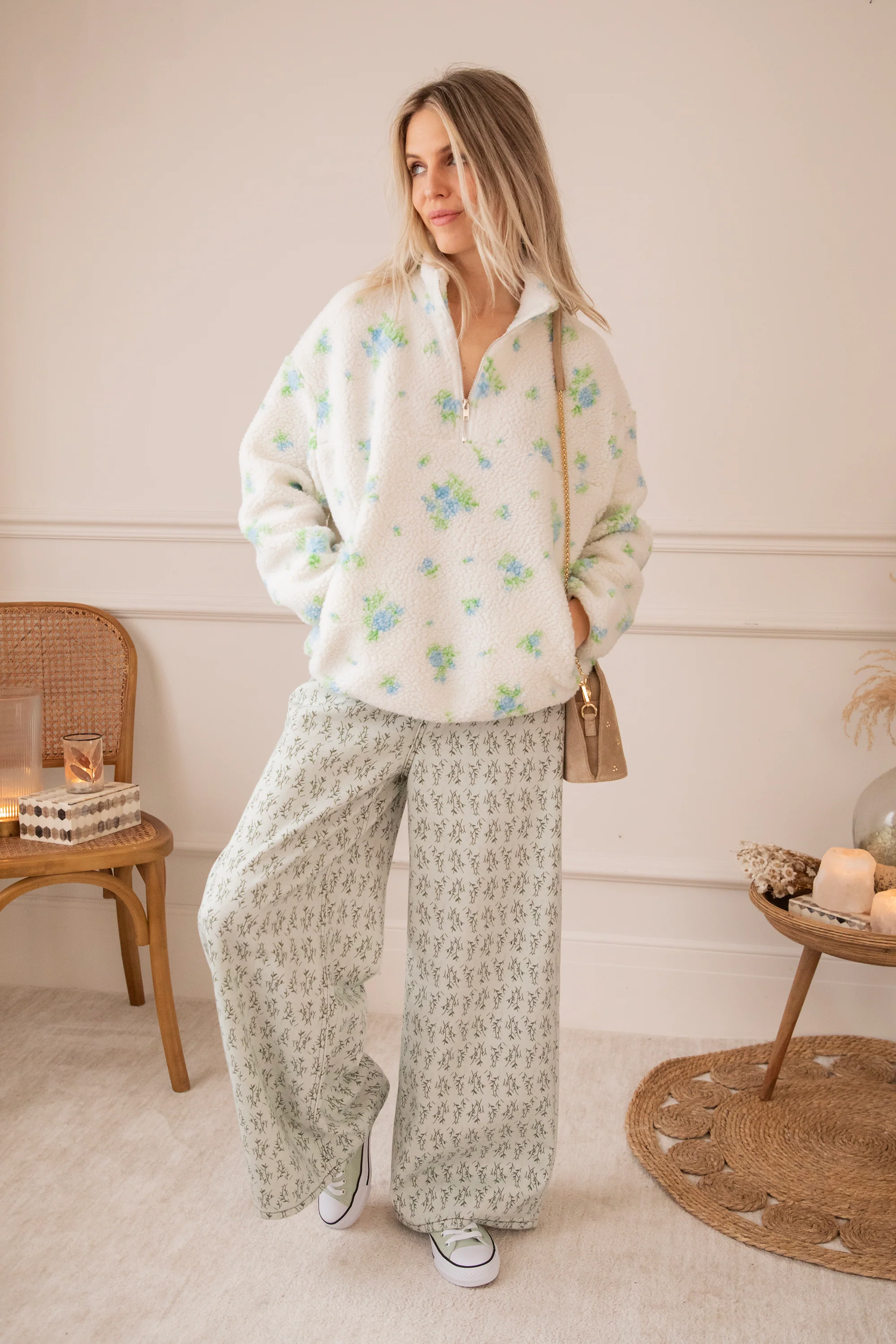 Blooming Bear Off White/Blue - Trui - Image 10