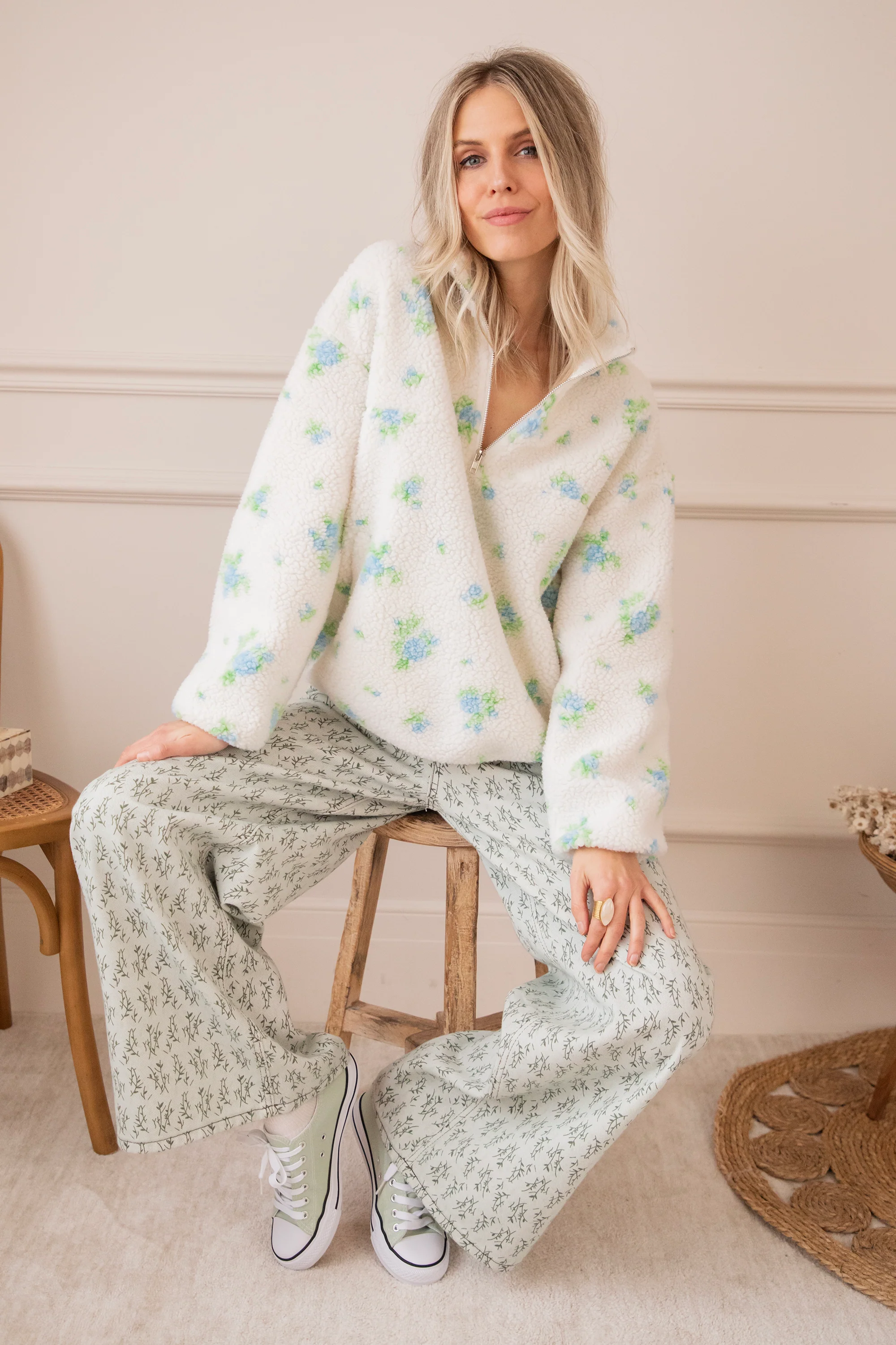 Blooming Bear Off White/Blue - Trui - Image 6