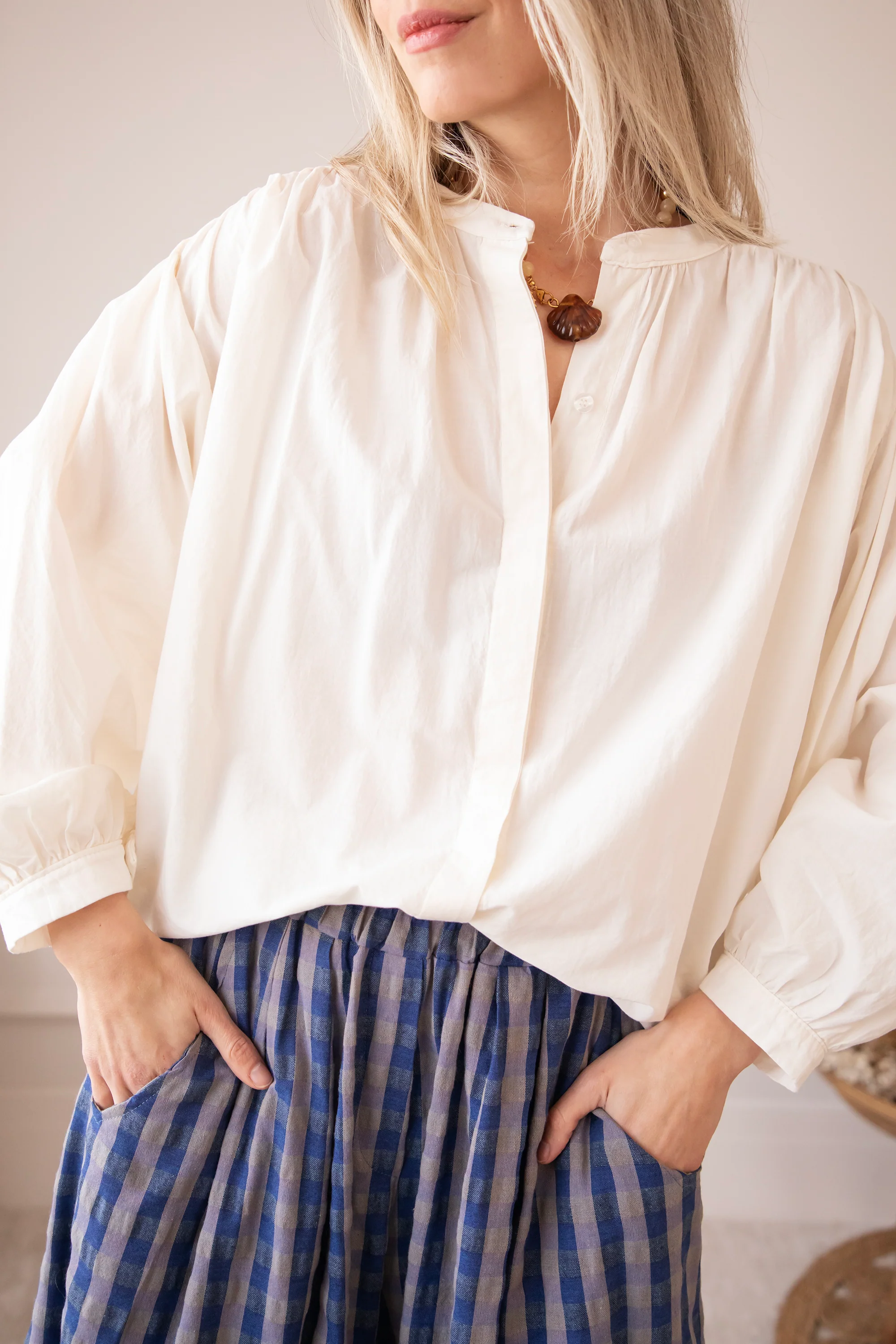 Breezy Base Beige - Blouse