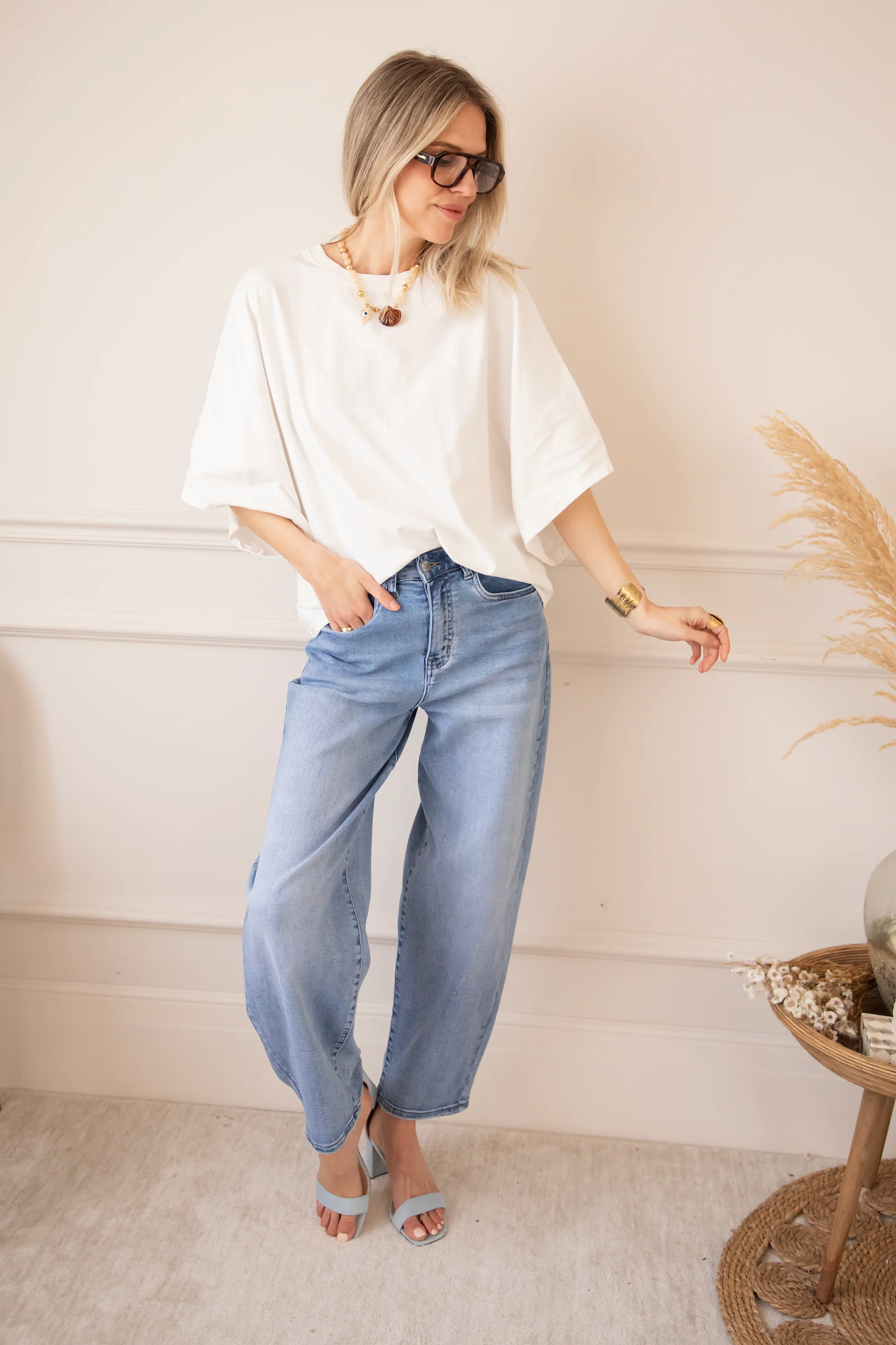 Butterfly Base Off White - T-Shirt - Image 3