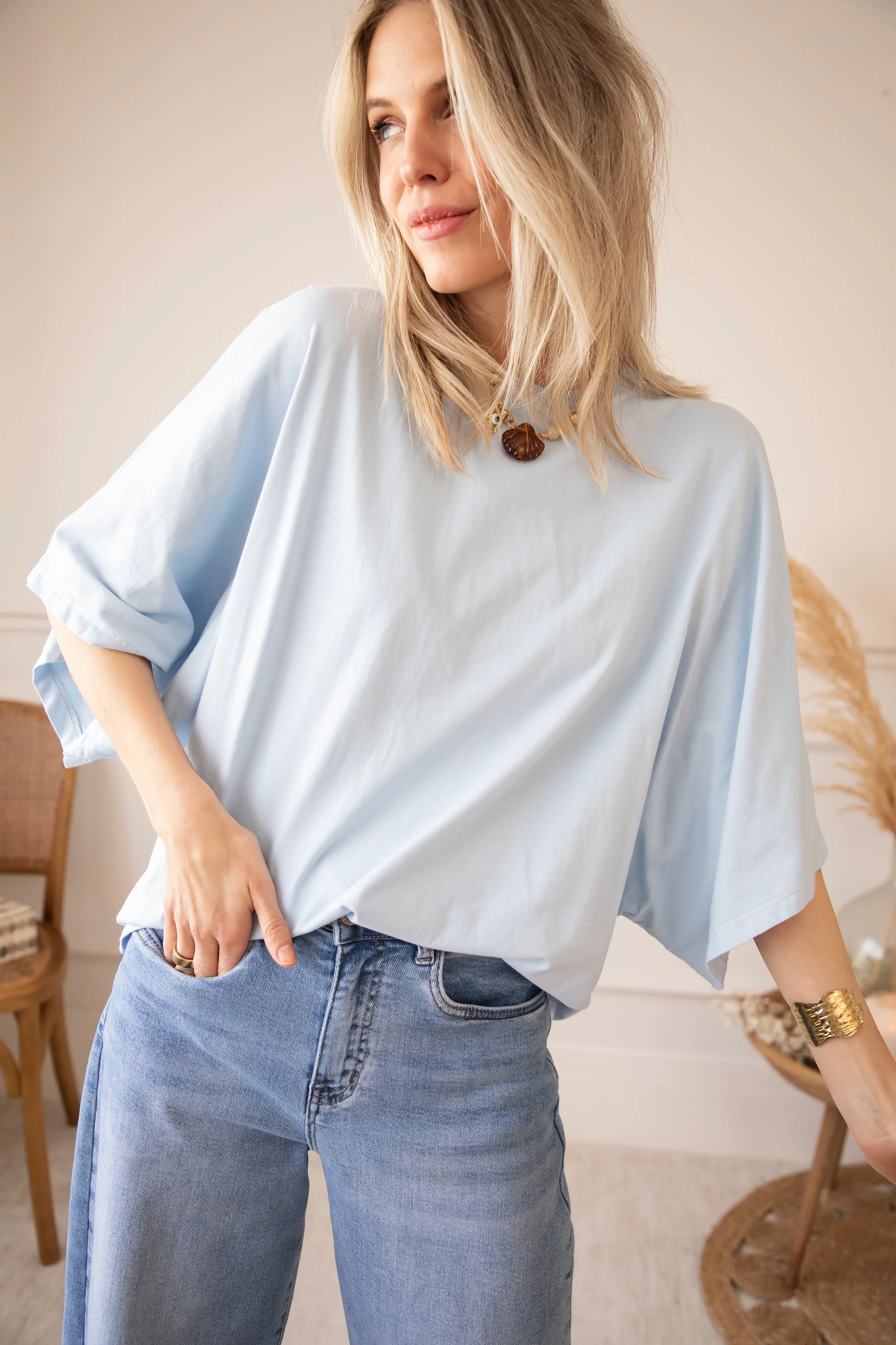 Butterfly Base Sky Blue - T-Shirt