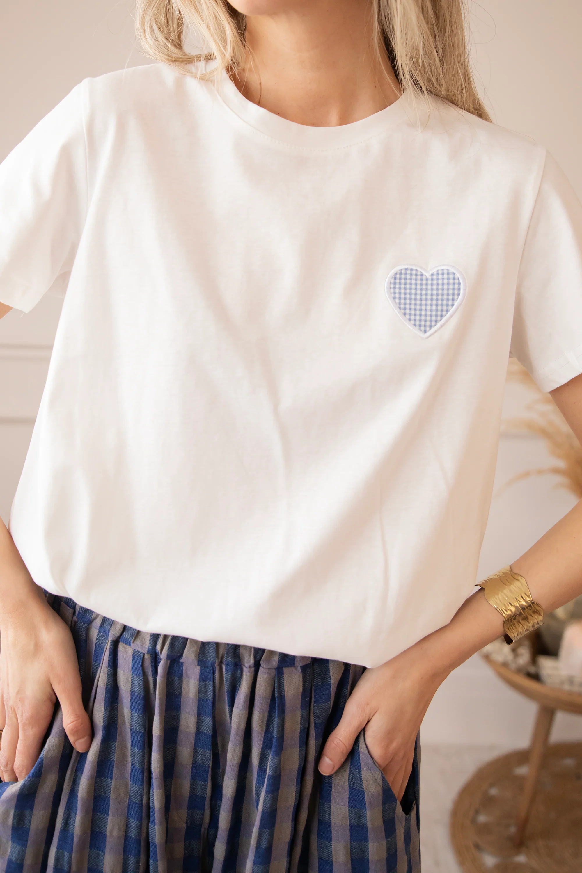 Checkered Beating Heart White/Blue - T-Shirt - Image 2