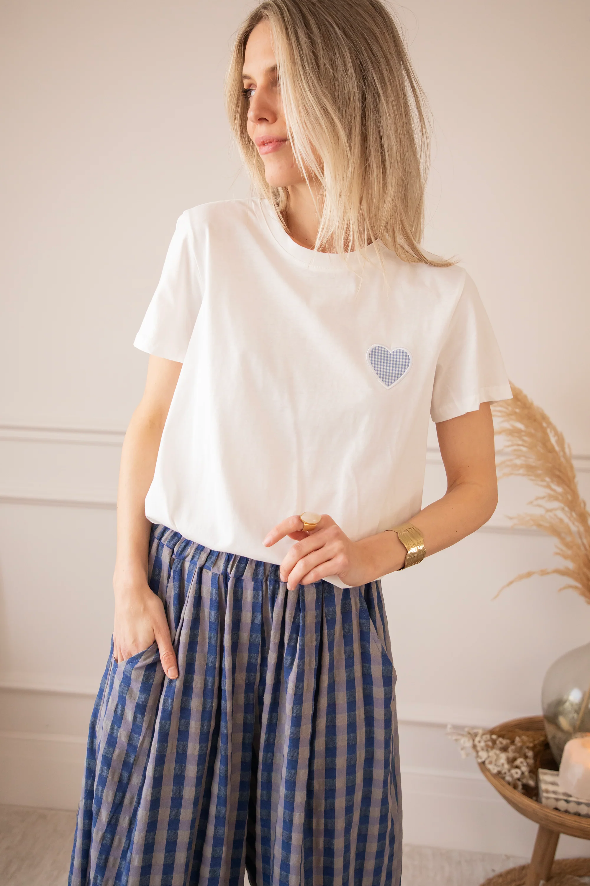 Checkered Beating Heart White/Blue - T-Shirt - Image 5