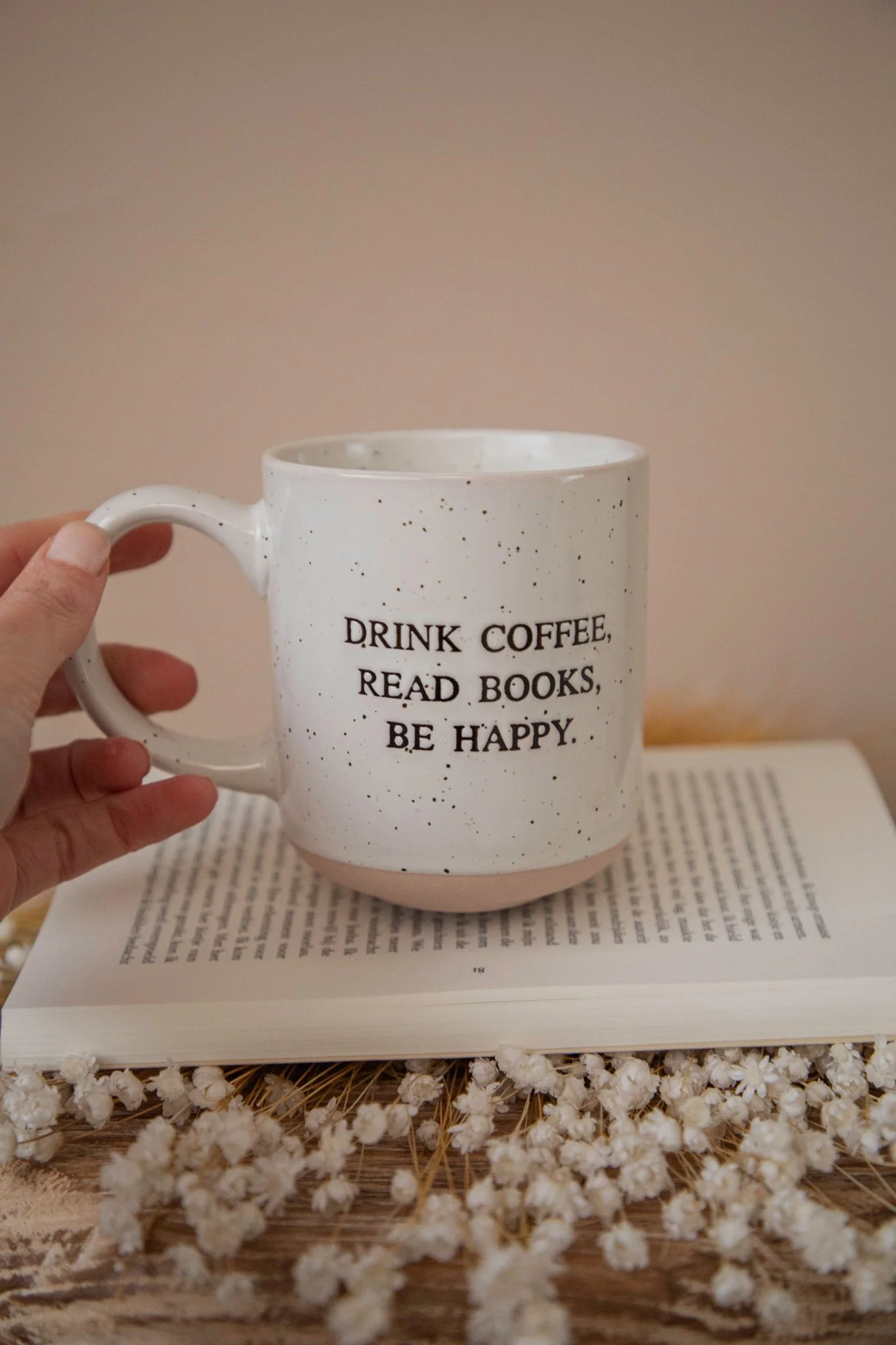 Coffee & Books Beige - Mok - Image 3