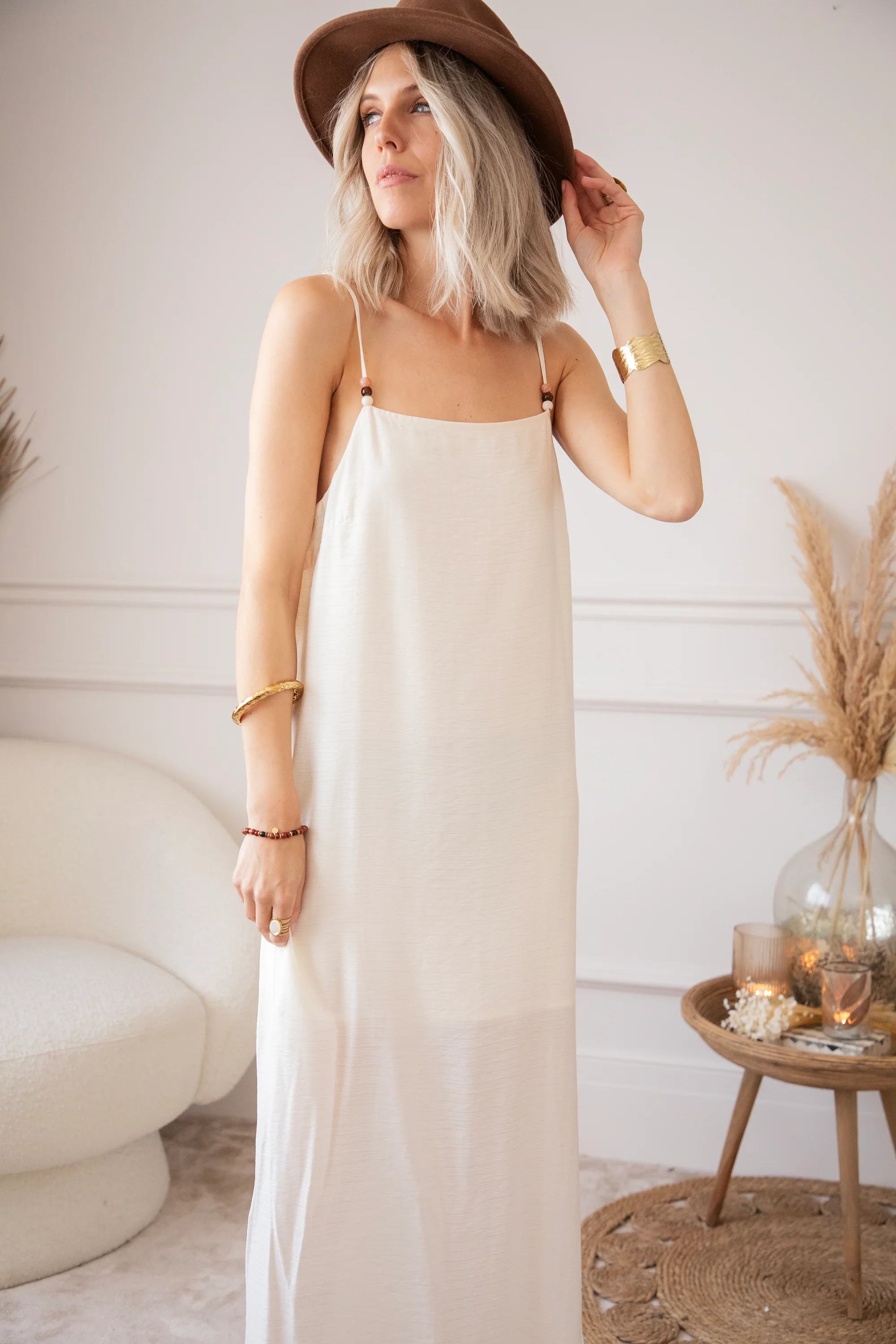 Dream Beads Beige - Maxi Jurk - Image 9