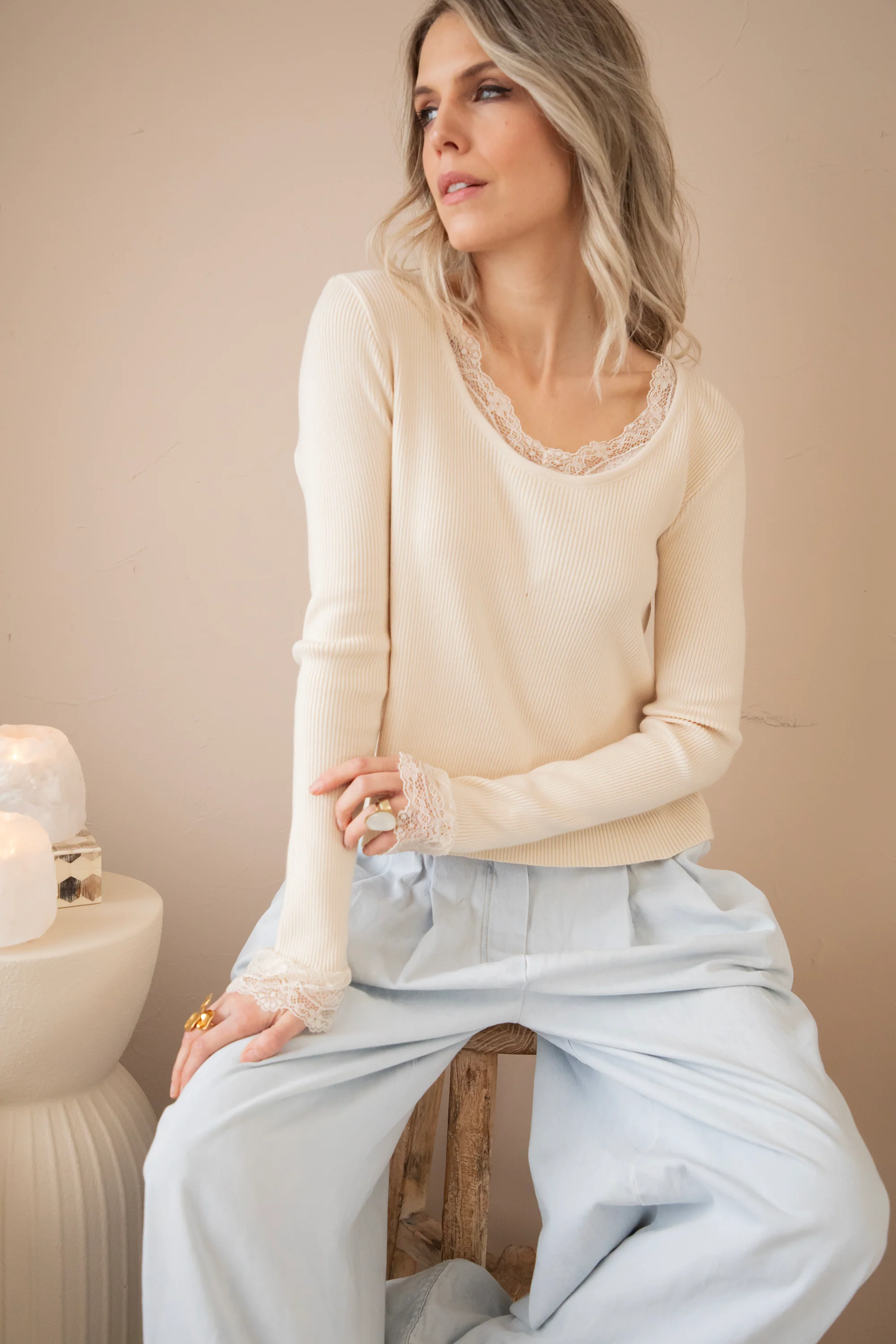 Elsie Laced Beige - Longsleeve - Image 4