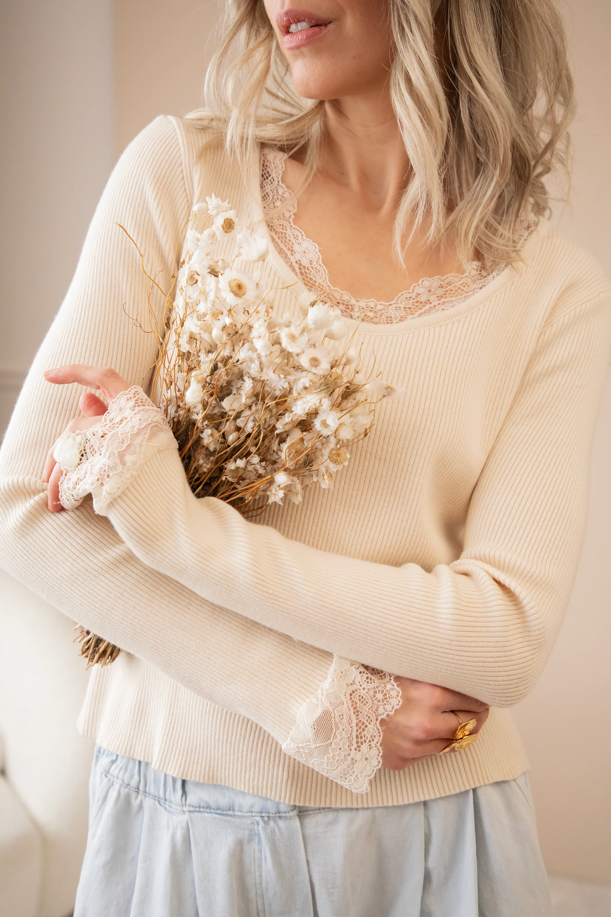 Elsie Laced Beige - Longsleeve - Image 6