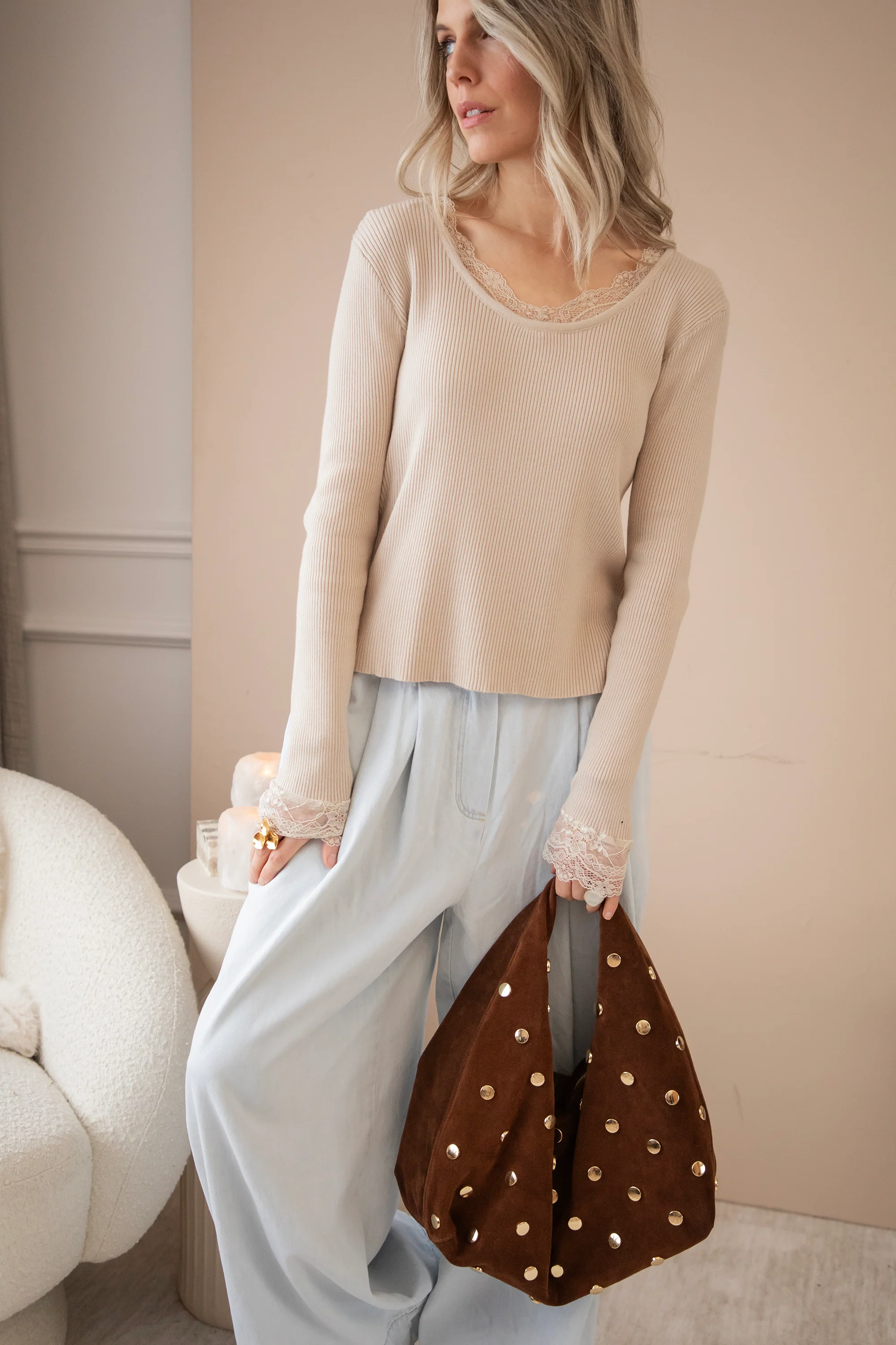 Elsie Laced Café Au Lait - Longsleeve - Image 3