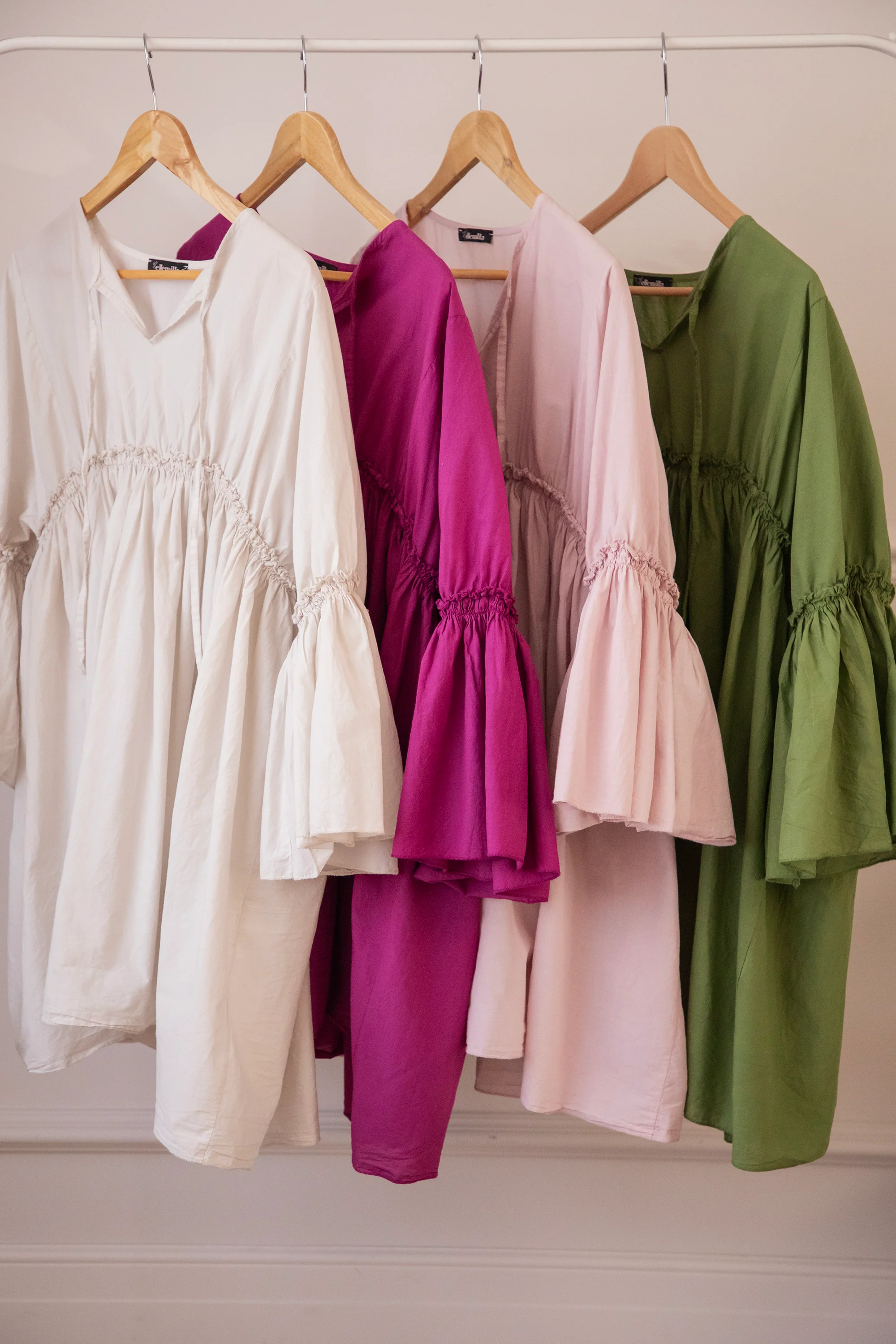 Feline Pleated Plum - Jurk - Image 15