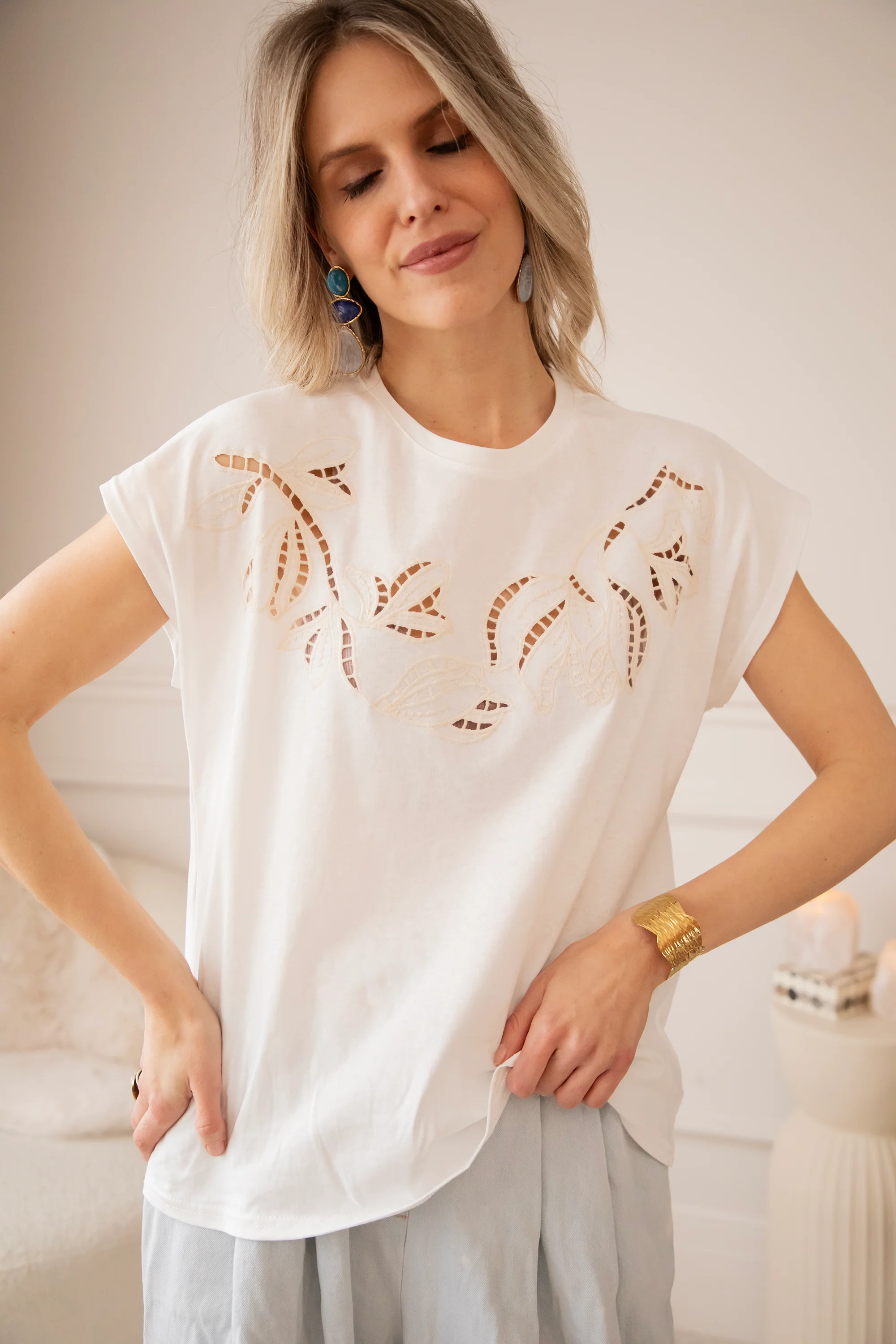 Fleur Crochet  White - T-Shirt - Image 13