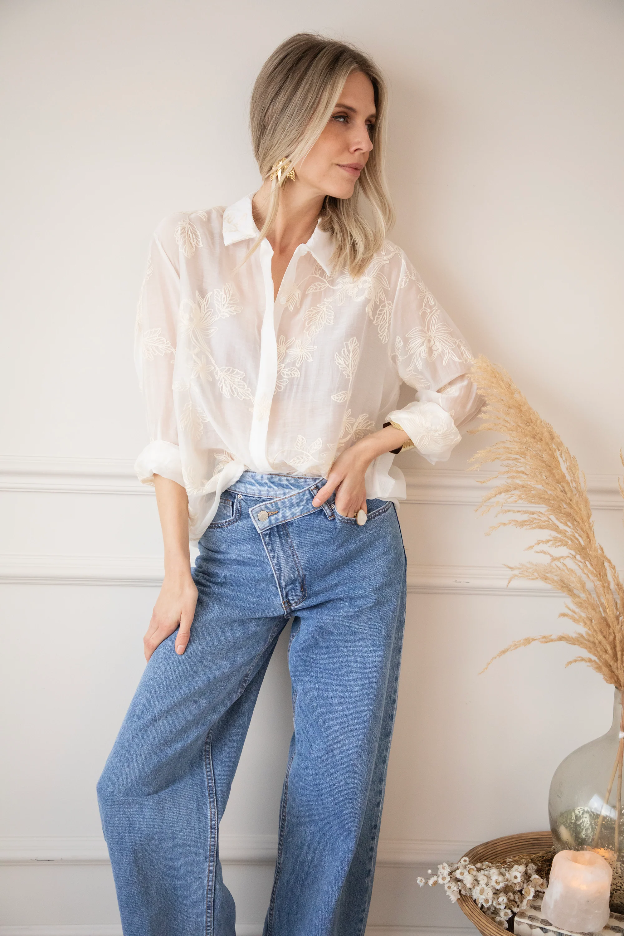 Flower Mist White/Beige - Blouse - Image 11