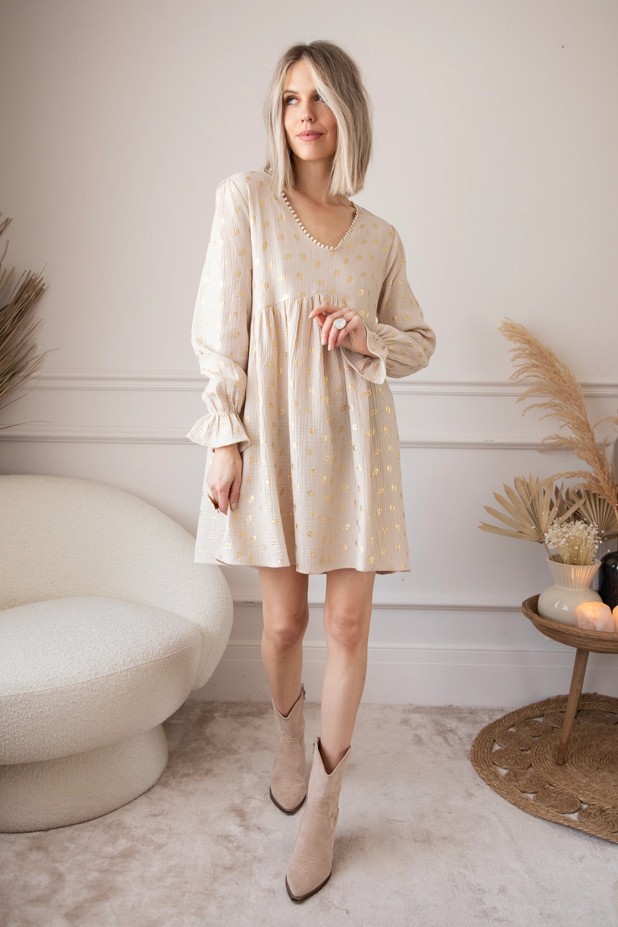 Gold Feather Beige - Jurk - Image 8