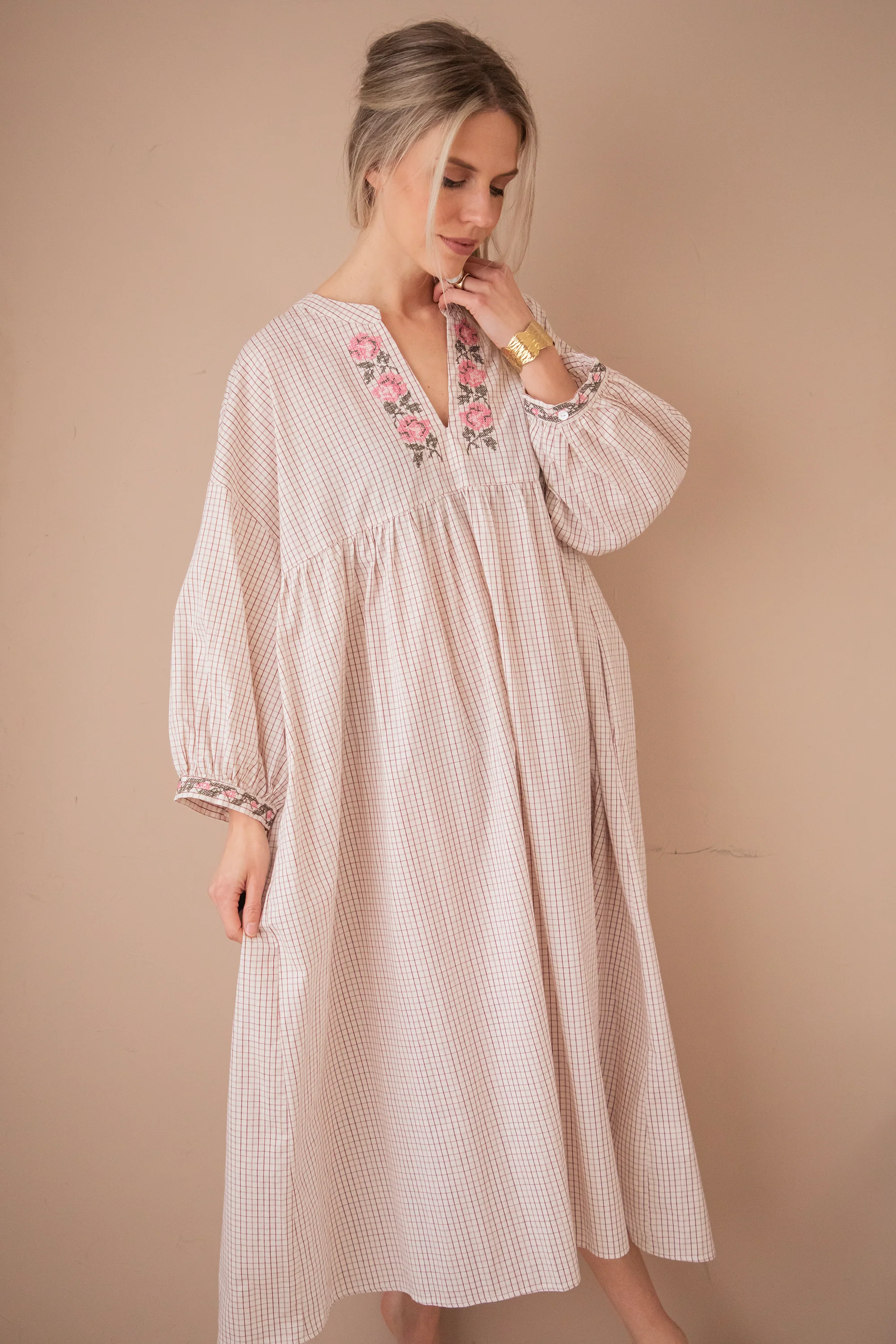 Grid & Grow Burgundy - Maxi Jurk - Image 4