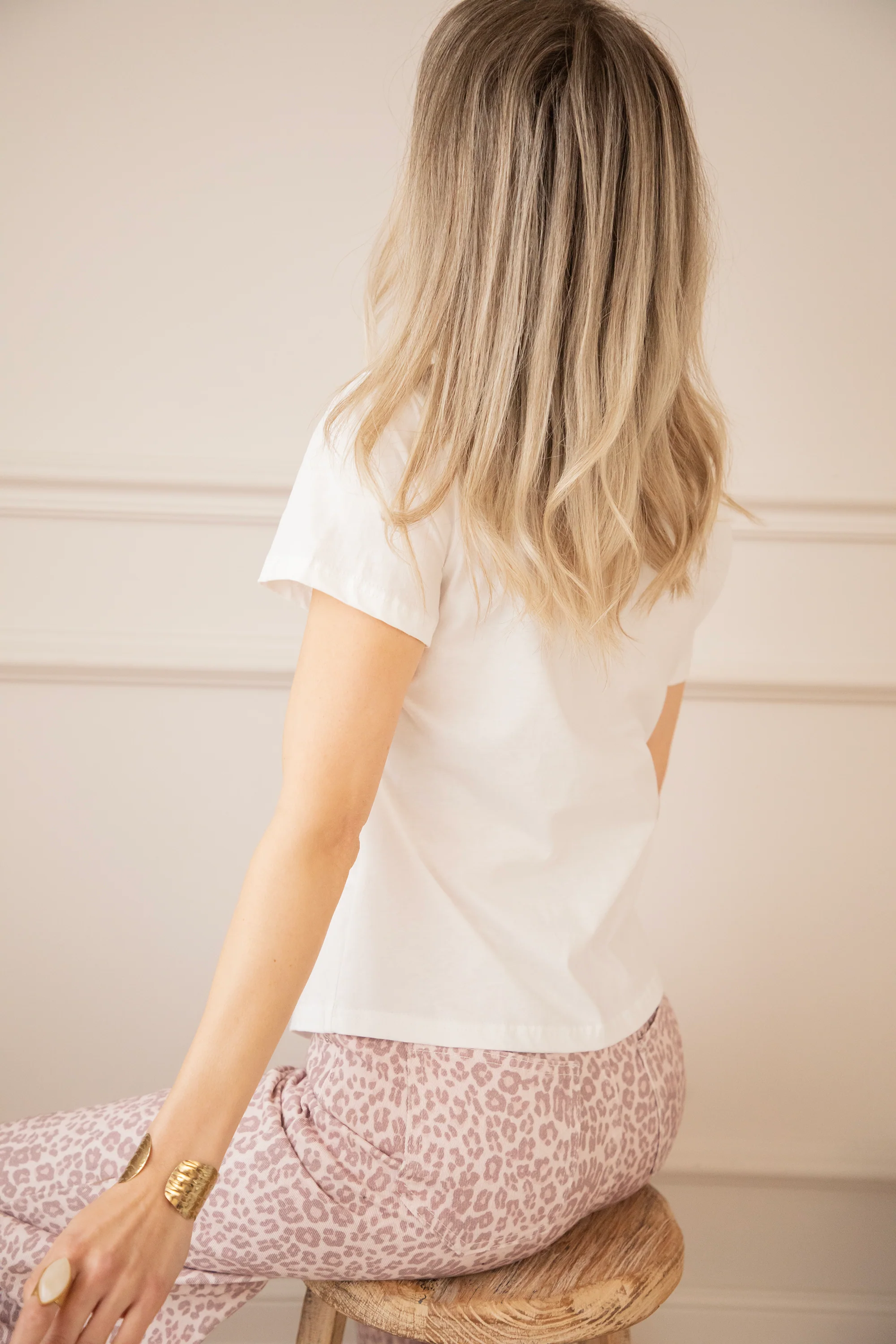 Happy Bow White - T-Shirt - Image 7