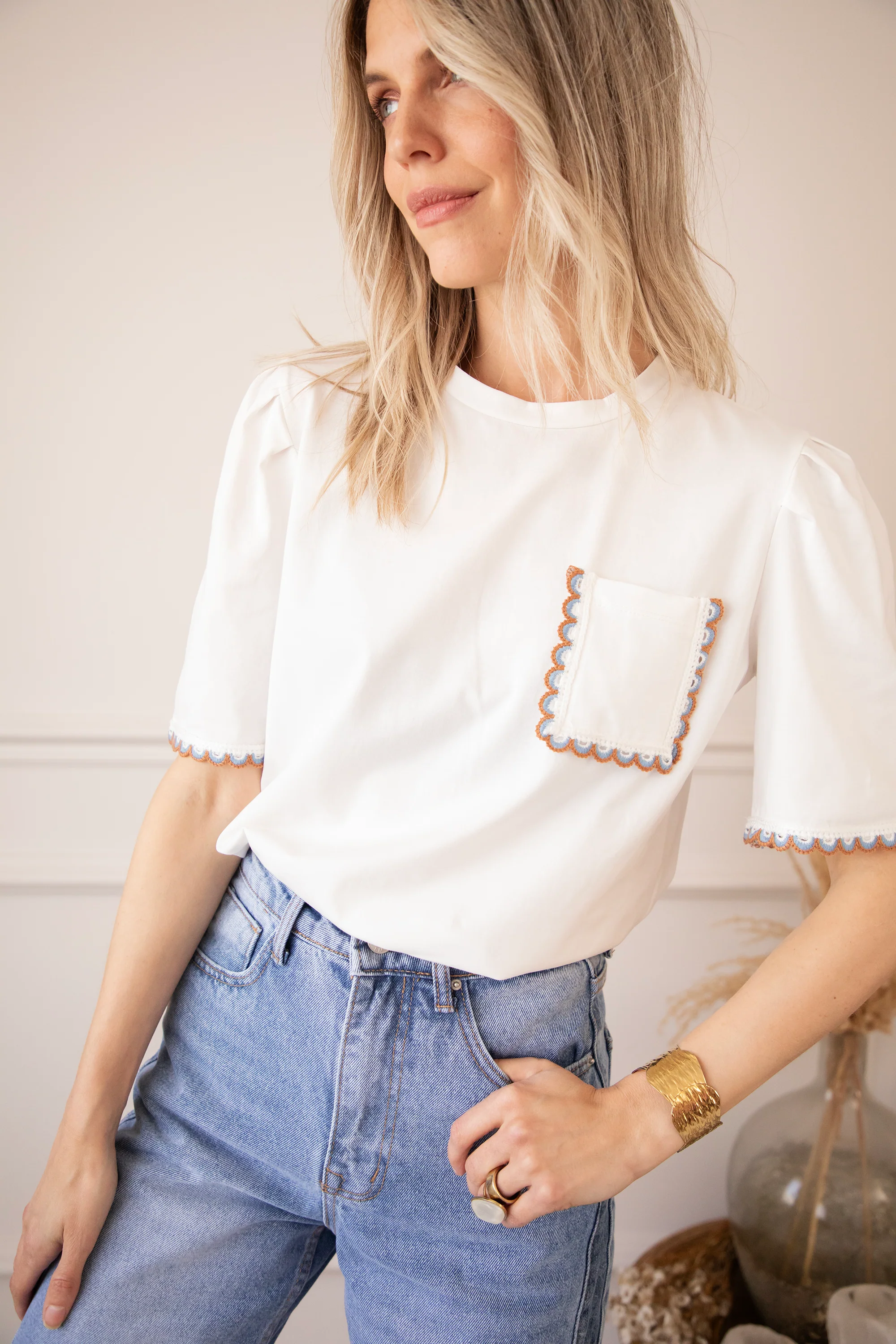Happy Waves White - T-Shirt - Image 5