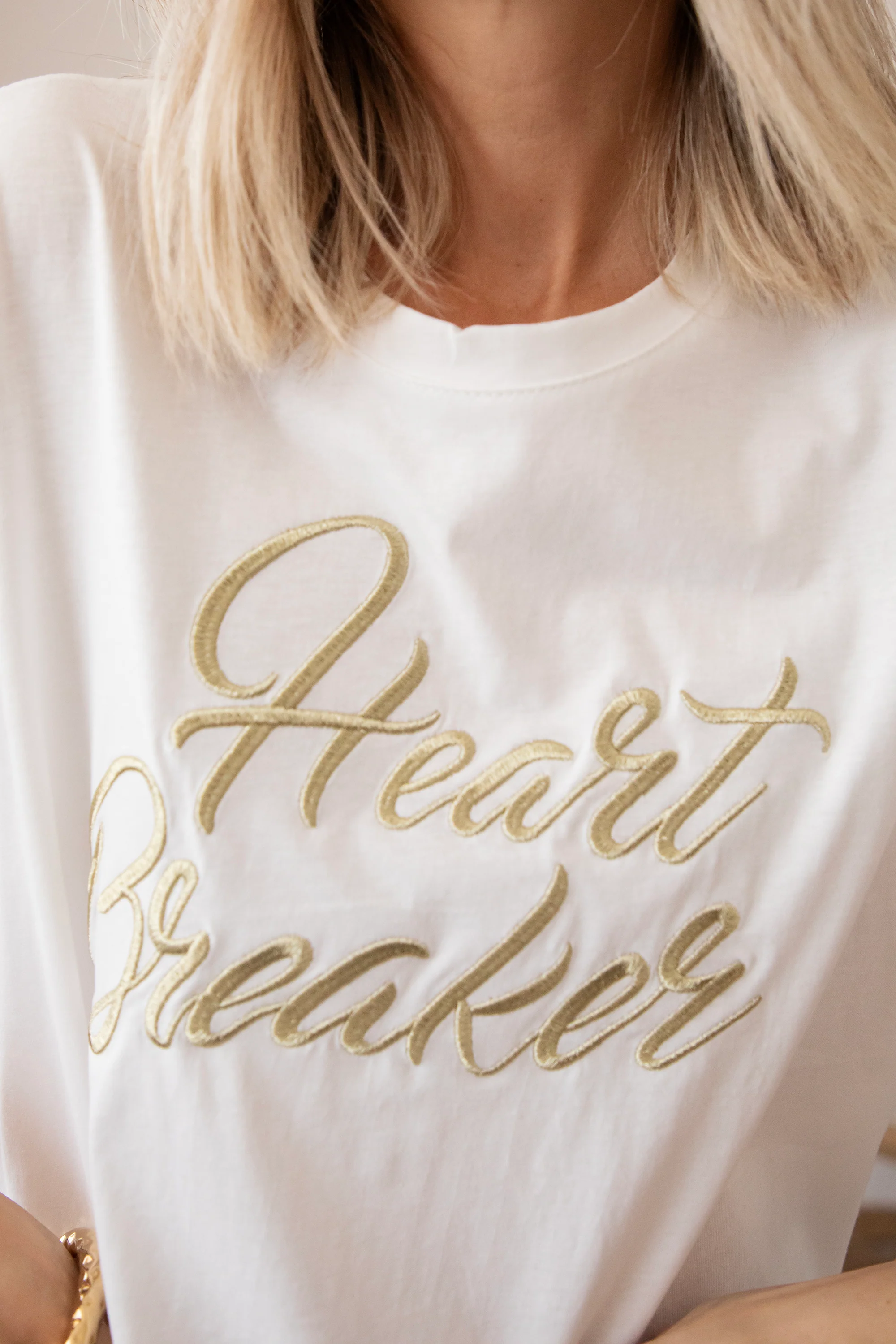 Heart Breaker White/Gold - T-Shirt - Image 3