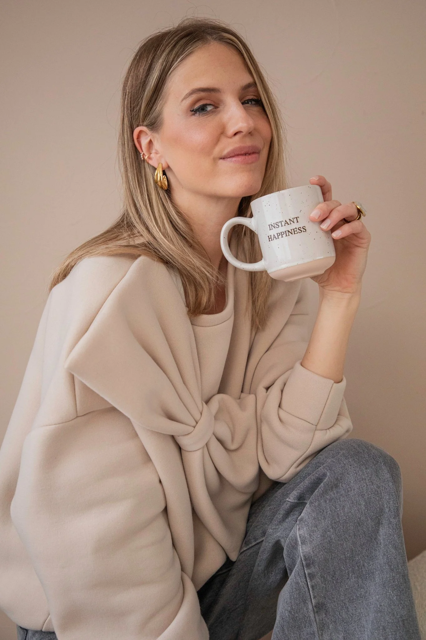 Instant Happiness Beige - Mok - Image 3