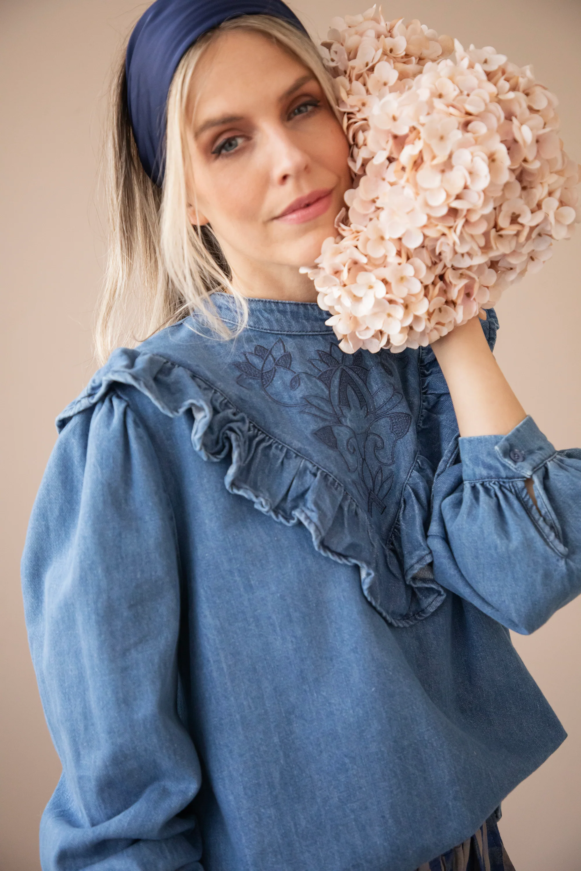 Jeany Ruche Blue - Blouse - Image 12
