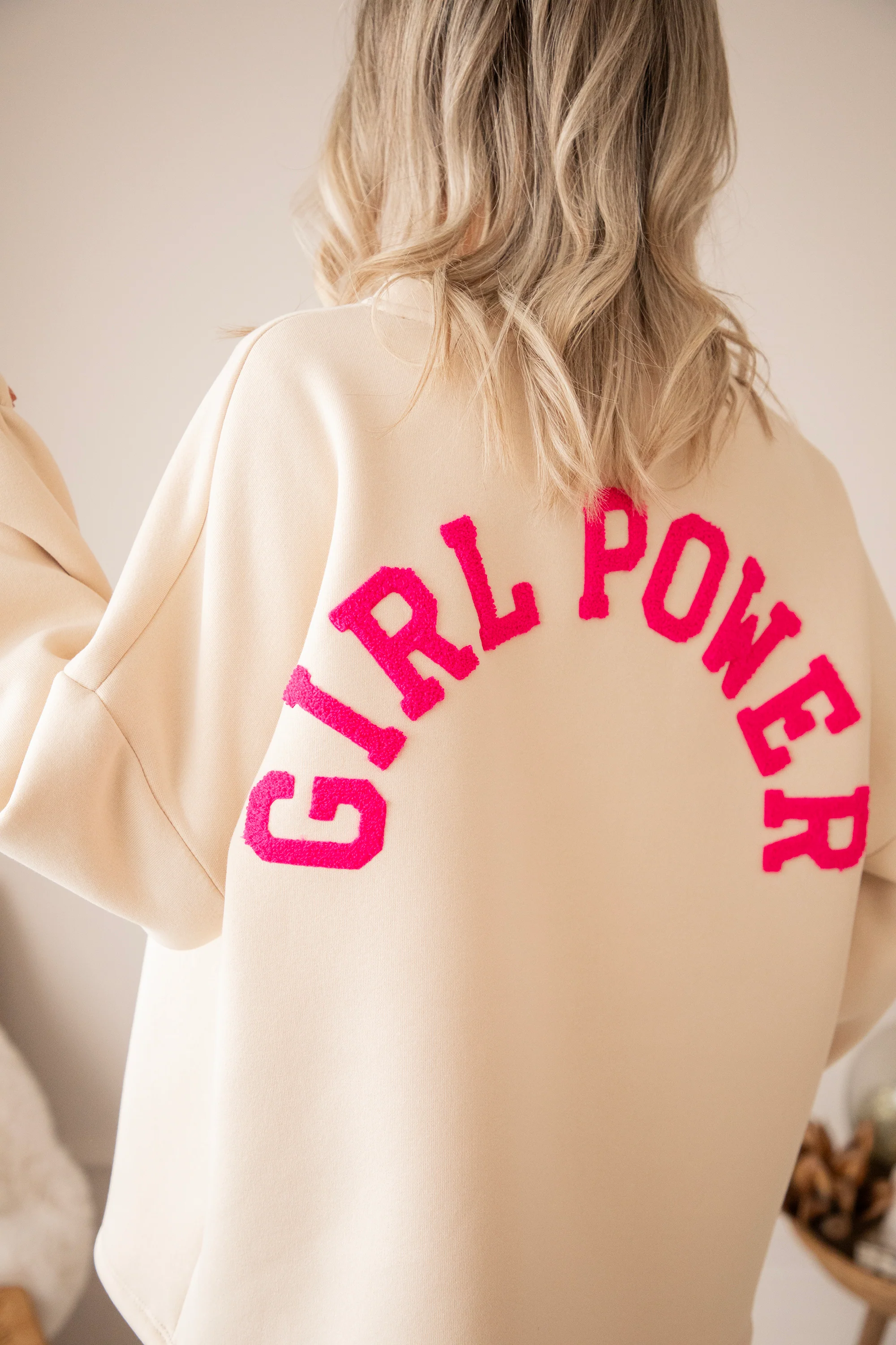 Lily Girl Power Beige/Fuchsia - Sweater - Image 10