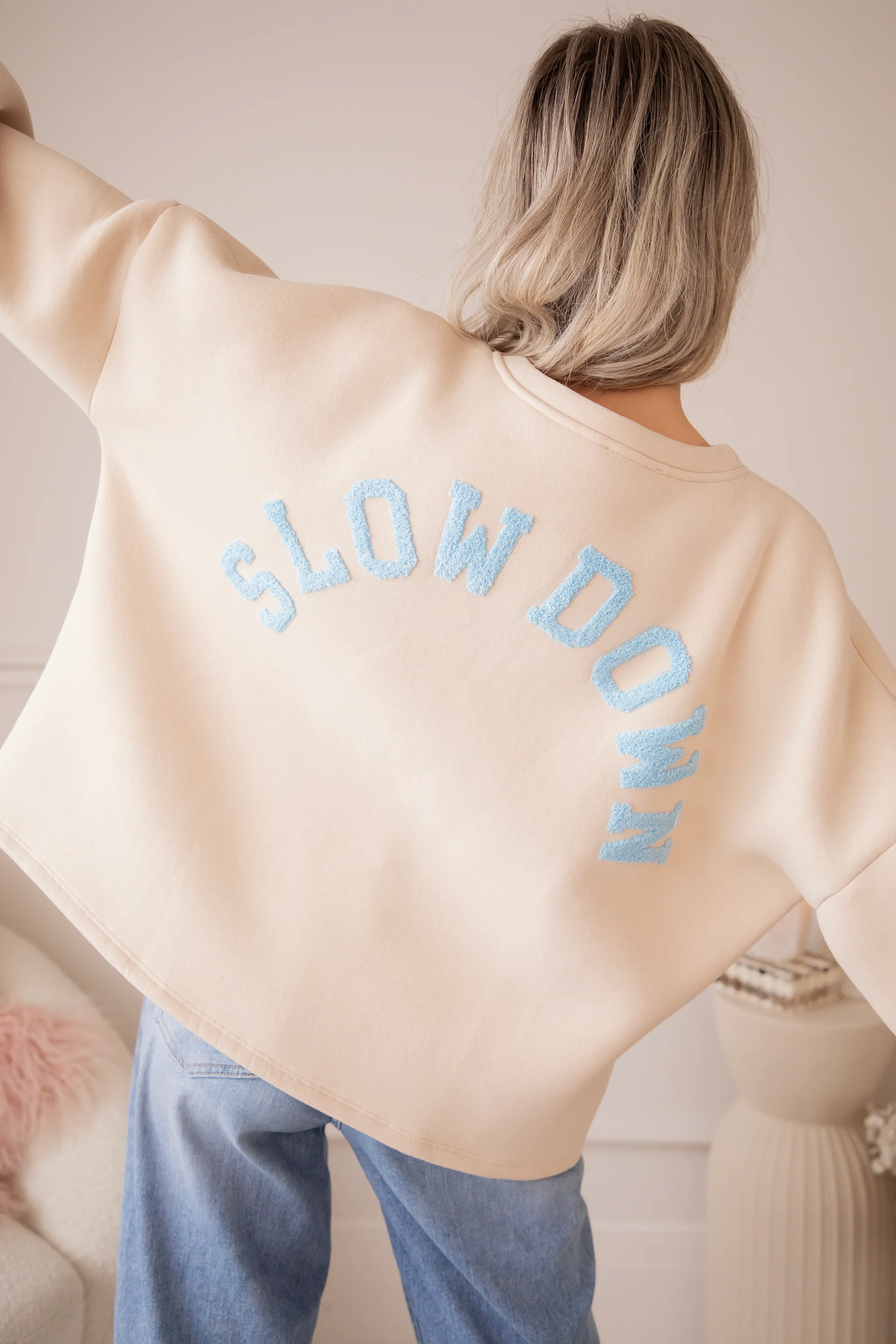 Lily Slow Down Beige/Baby Blue - Sweater - Image 4