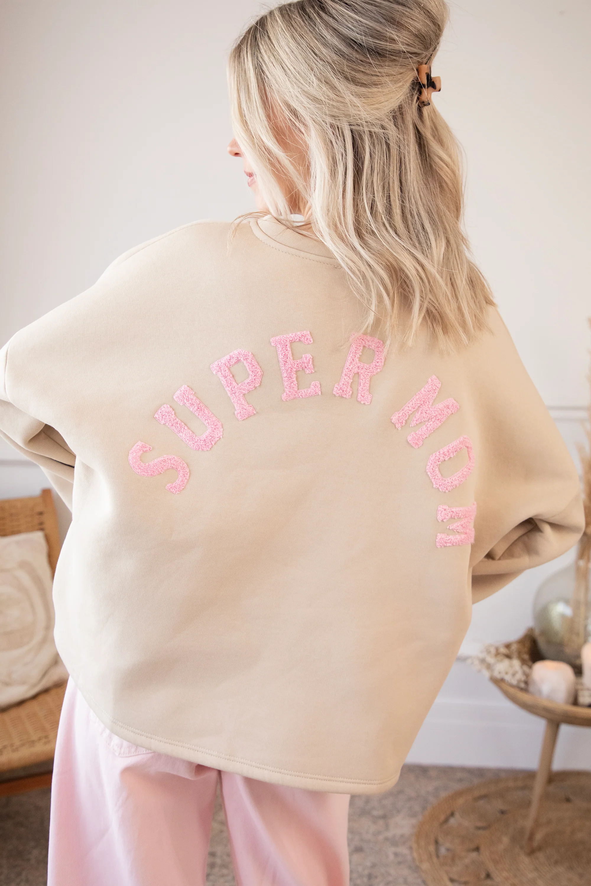 Lily Super Mom Beige/Baby Pink - Sweater - Image 2