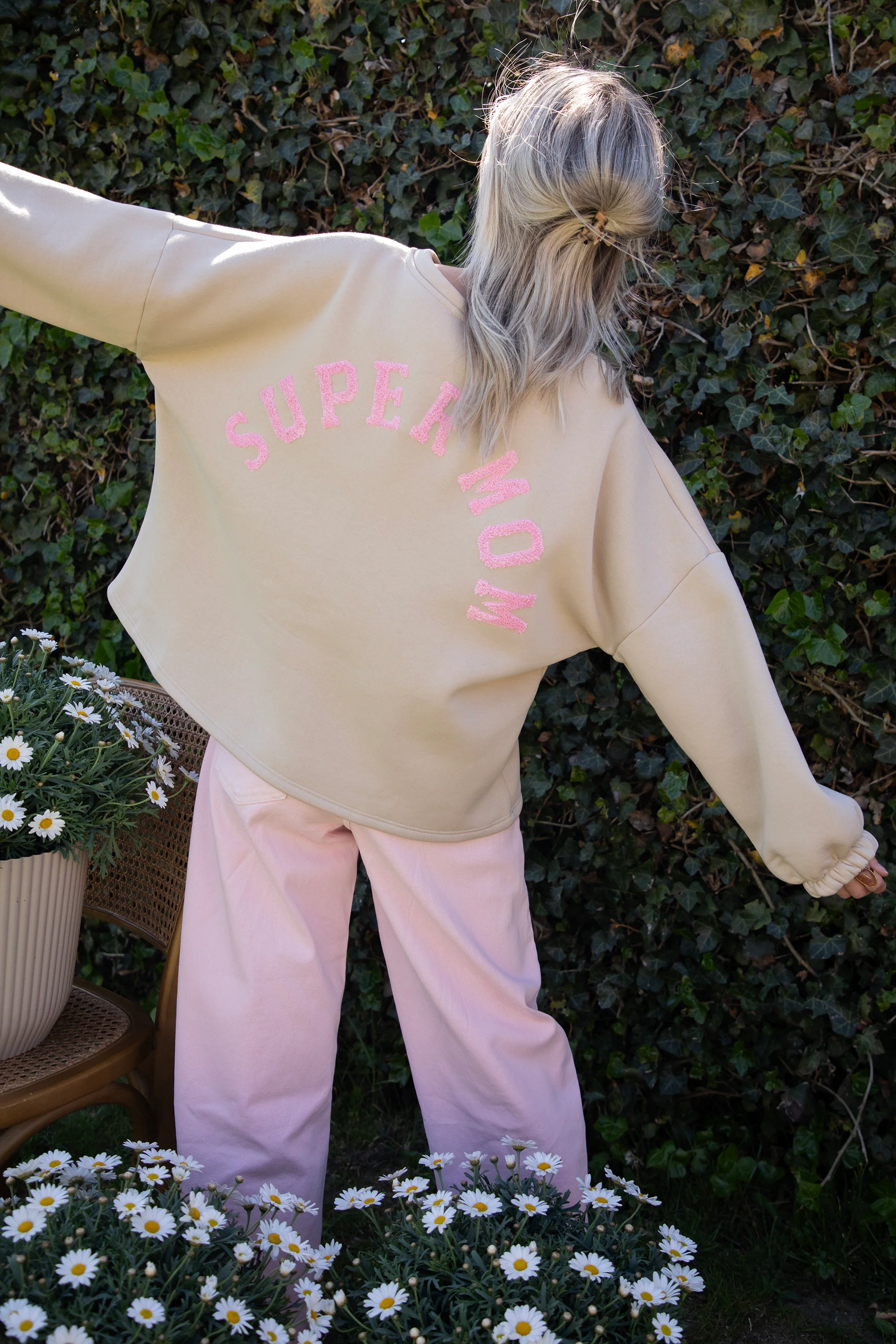Lily Super Mom Beige/Baby Pink - Sweater - Image 6