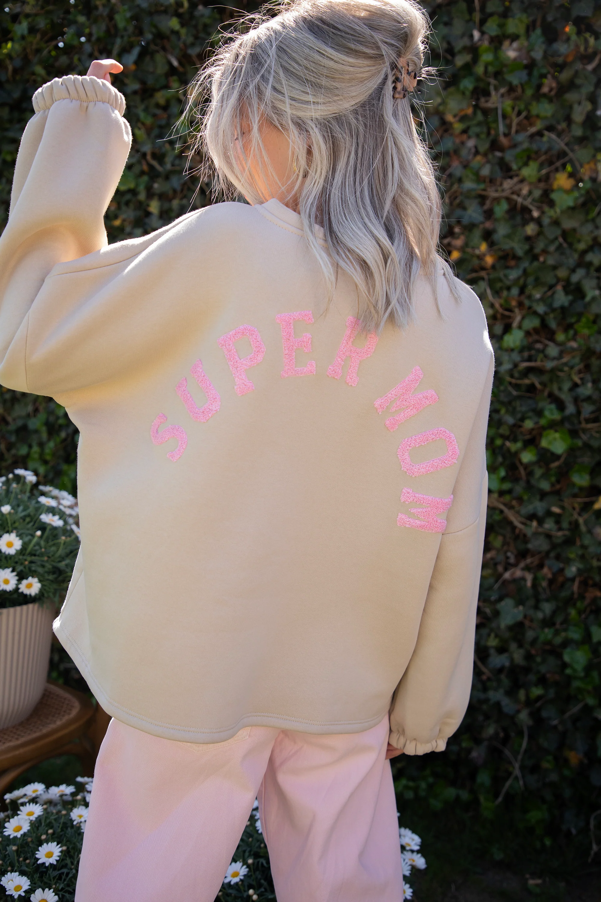 Lily Super Mom Beige/Baby Pink - Sweater - Image 9