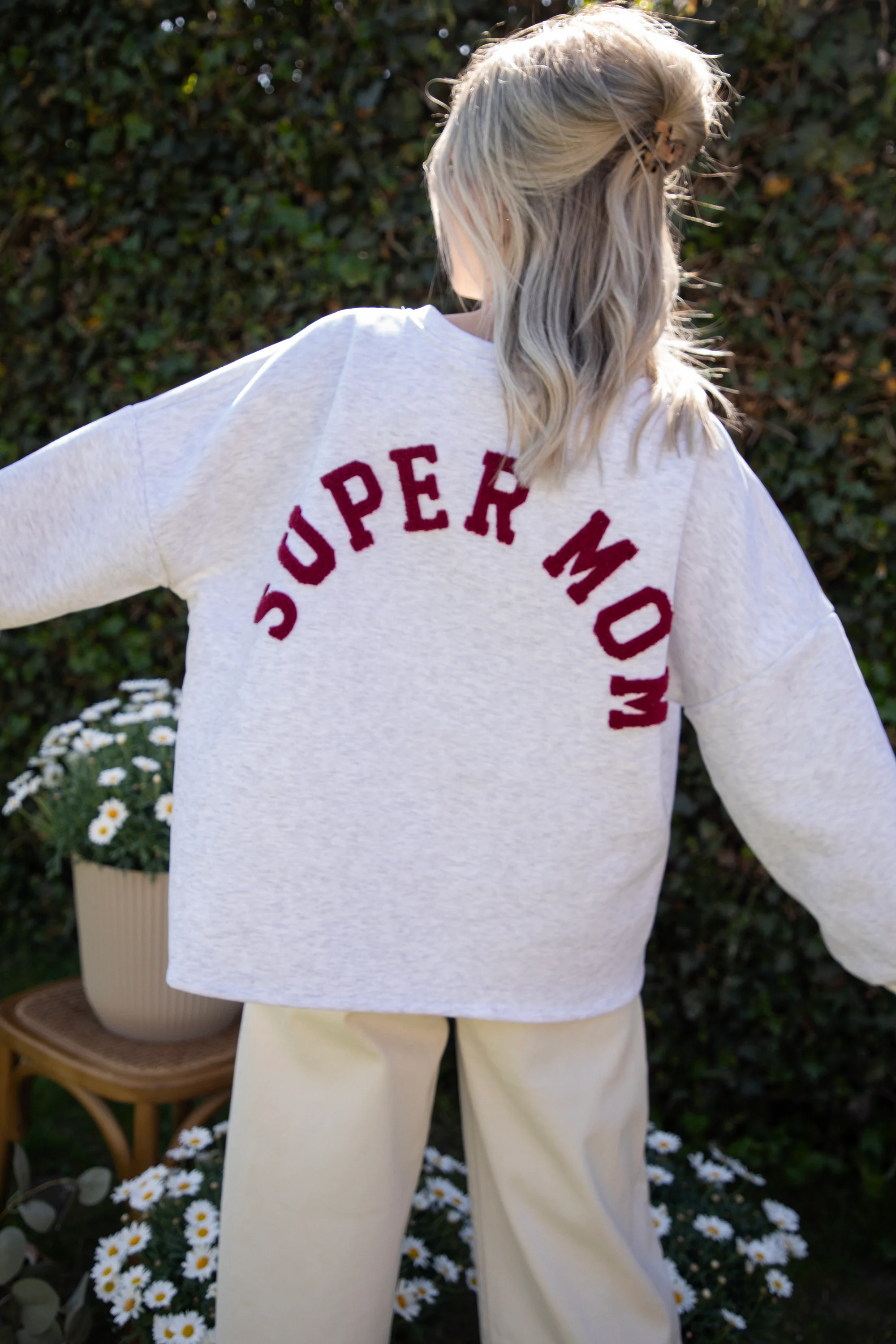 Lily Super Mom Soft Grey/Bordeaux - Sweater - Image 4