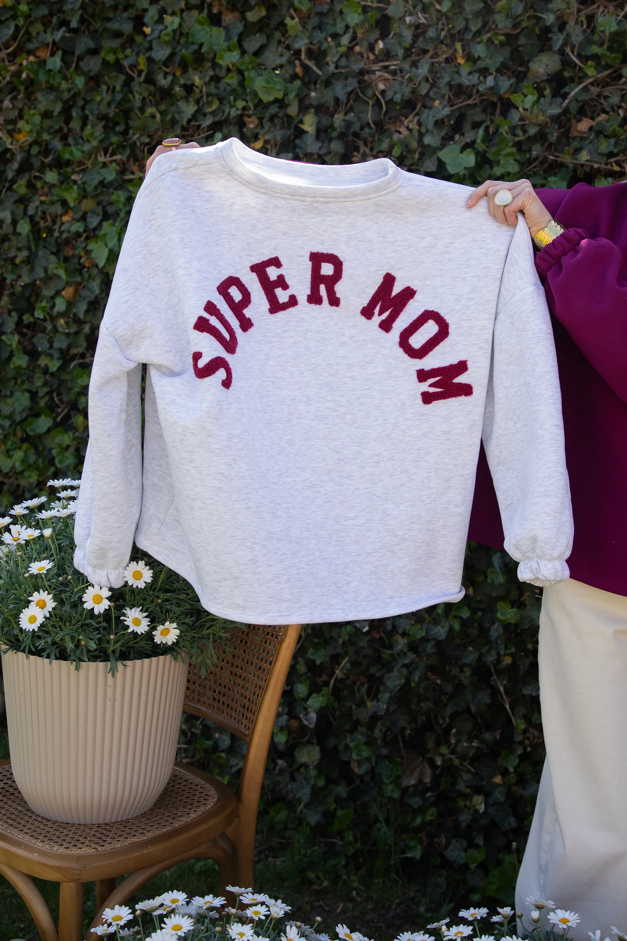 Lily Super Mom Soft Grey/Bordeaux - Sweater - Image 6