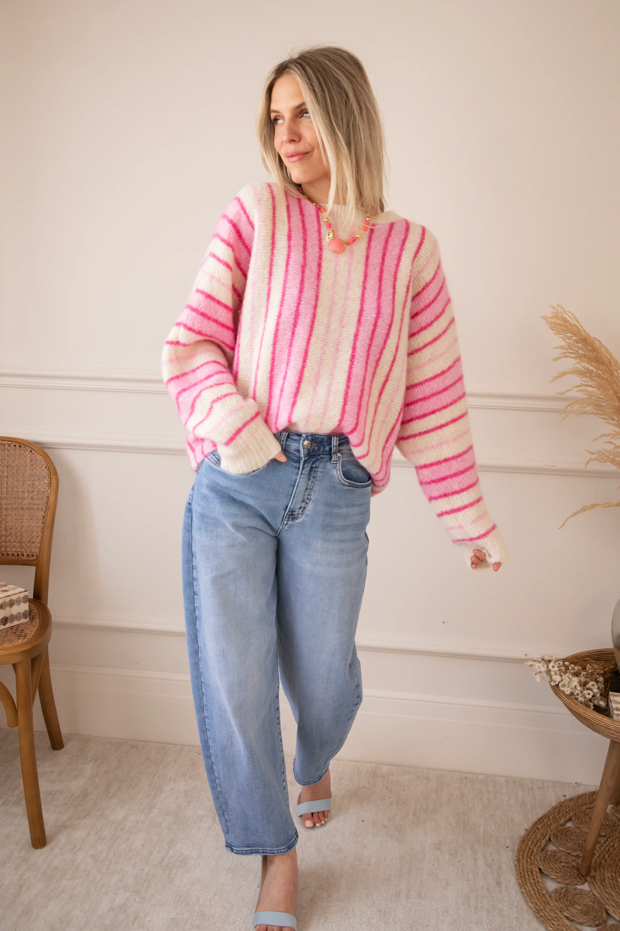 Mood Booster Beige/Pink - Trui - Image 3