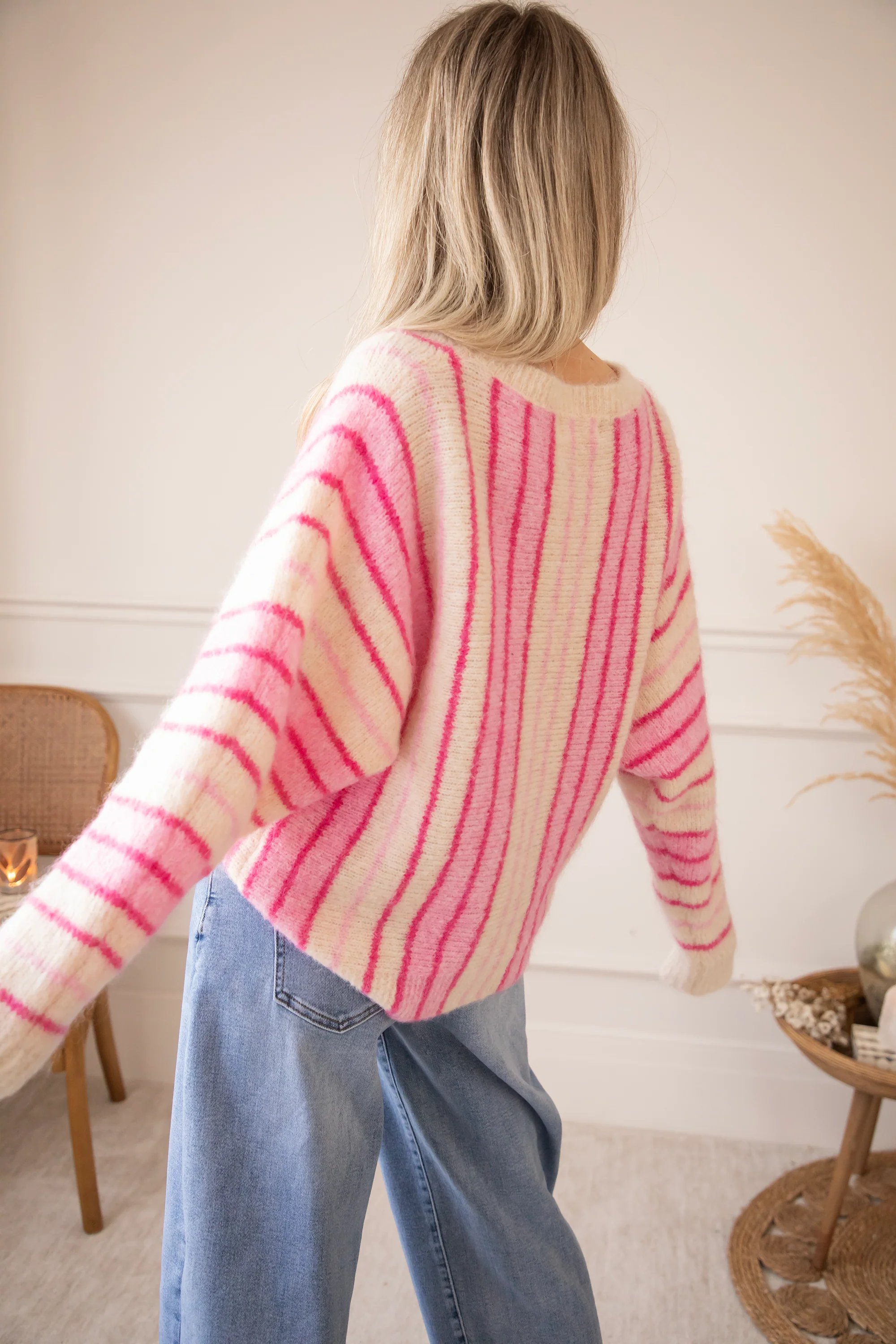 Mood Booster Beige/Pink - Trui - Image 6