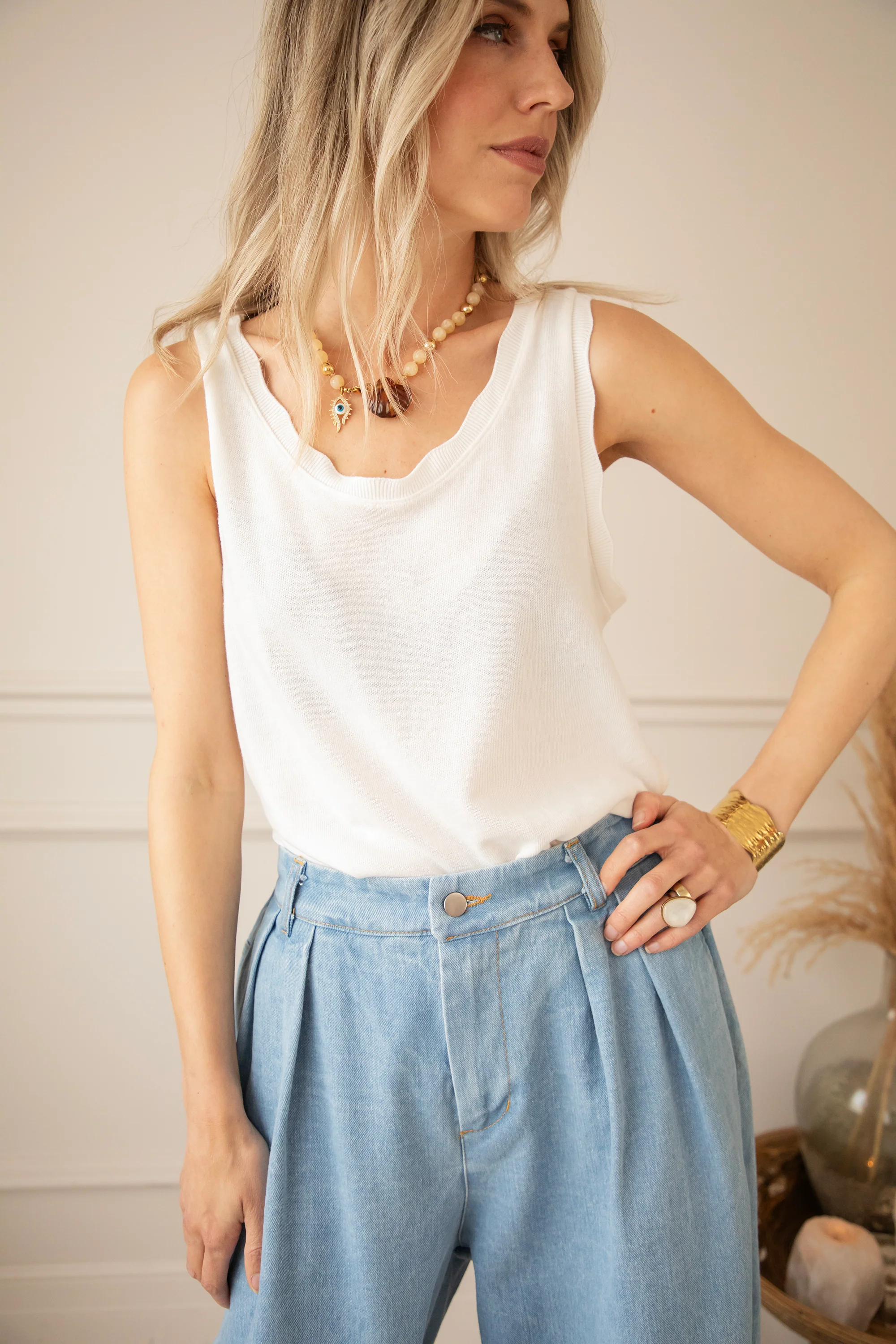 Nuria Wave White - Top - Image 3