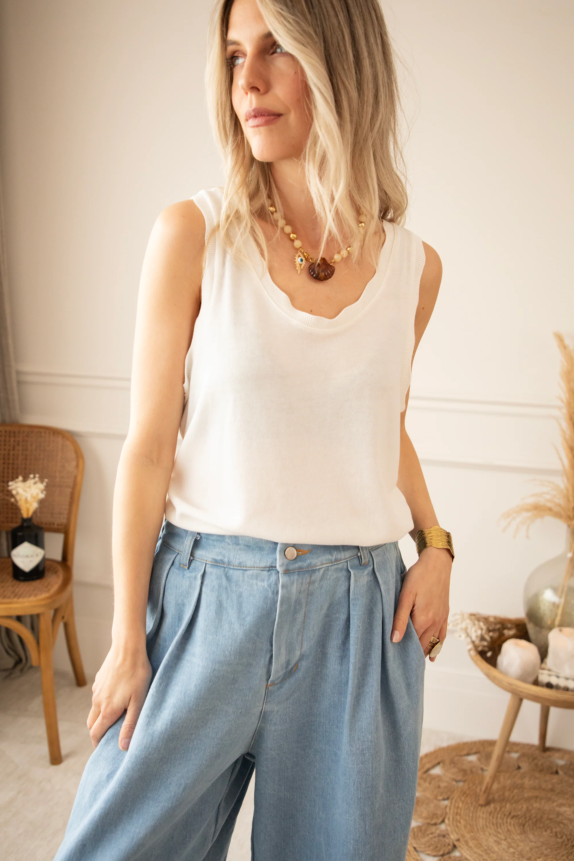 Nuria Wave White - Top - Image 7