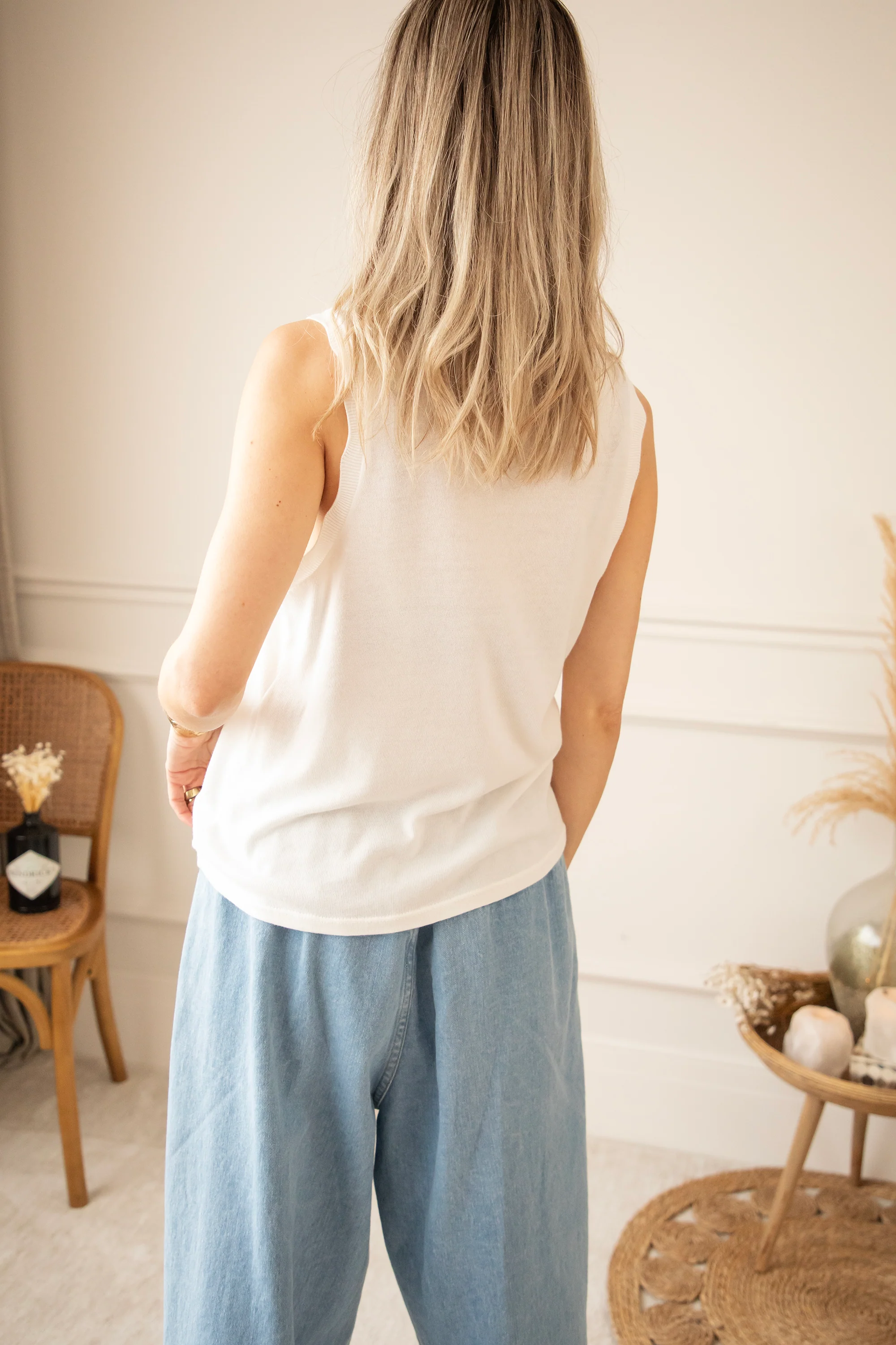 Nuria Wave White - Top - Image 8