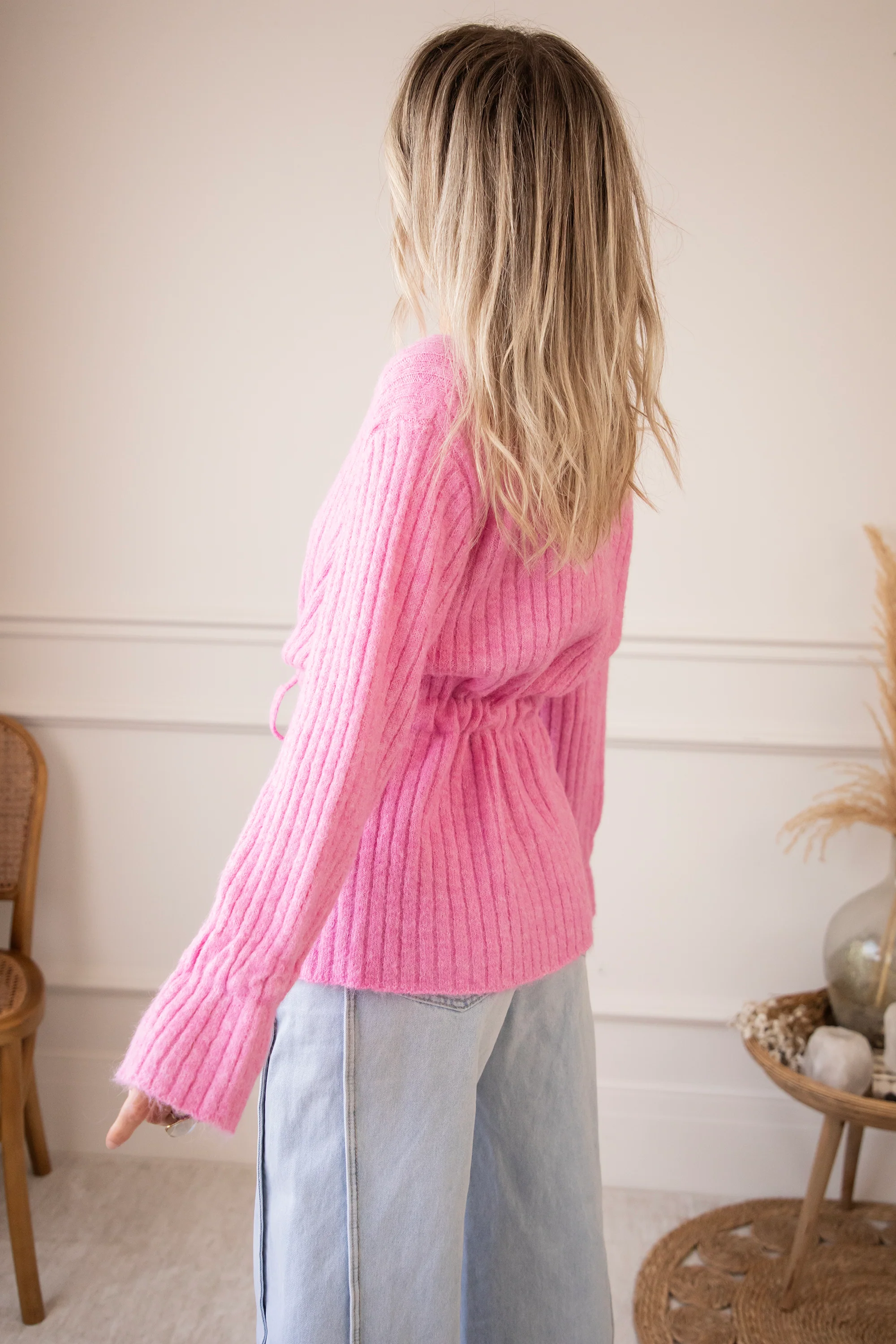 Pull Me Closer Girly Pink - Vest - Image 4