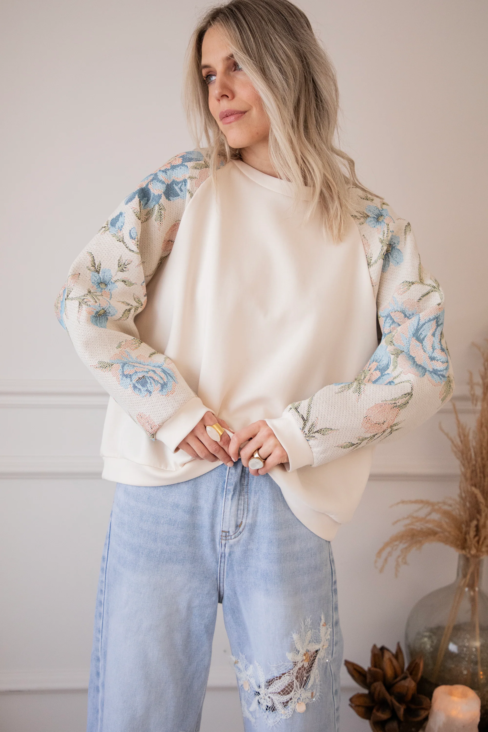 Rosy Belle Beige/Blue - Sweater - Image 10