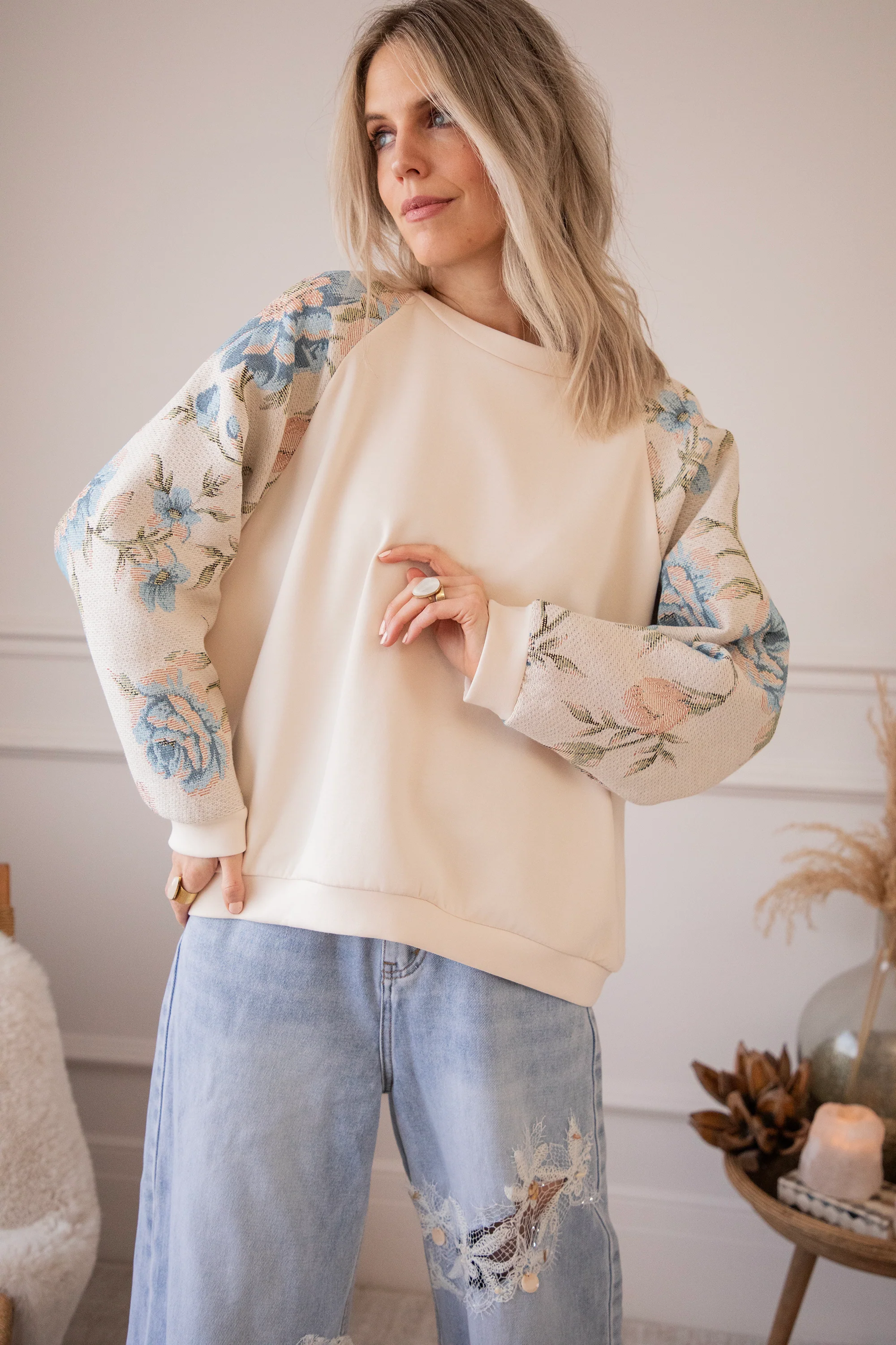Rosy Belle Beige/Blue - Sweater - Image 15