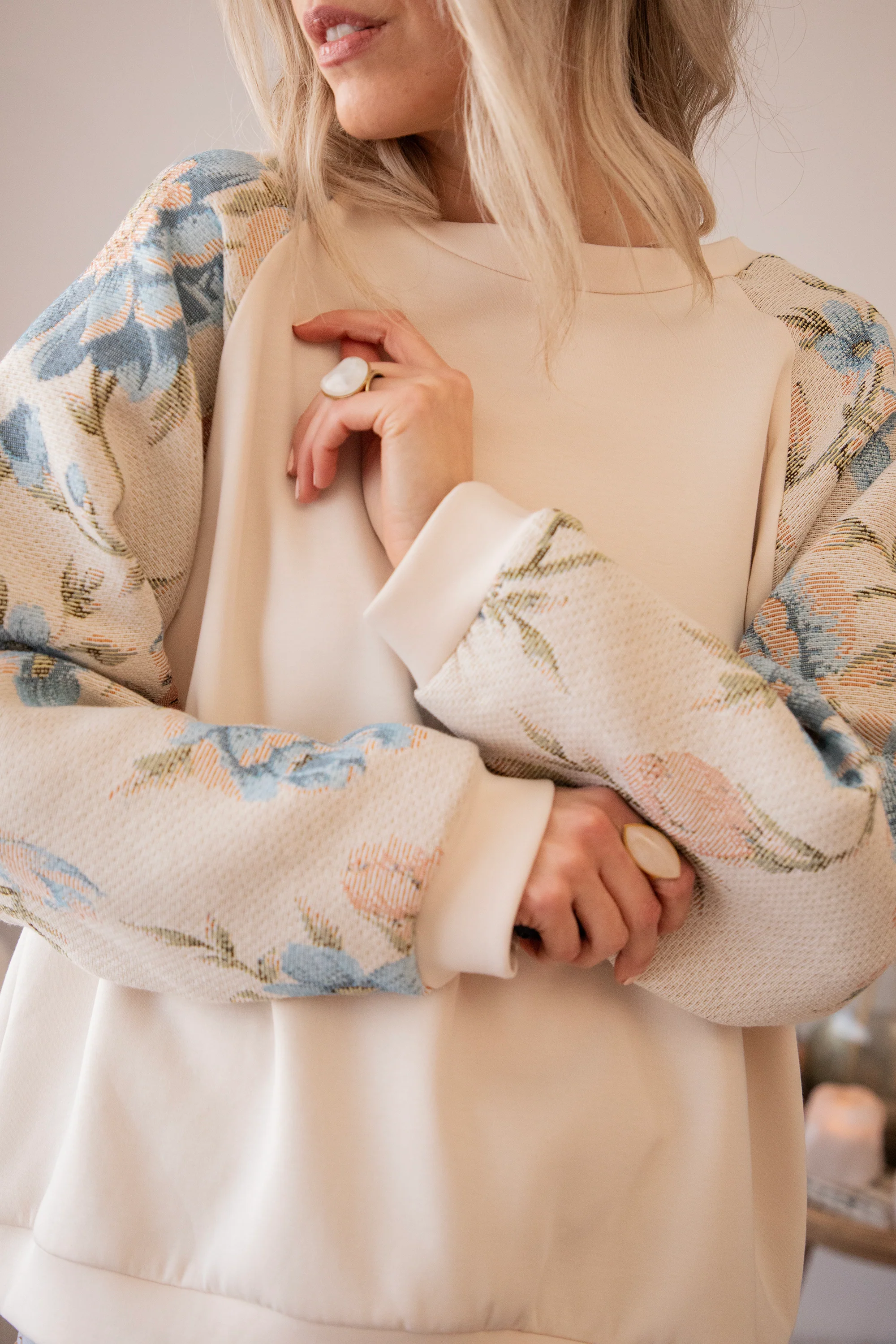 Rosy Belle Beige/Blue - Sweater - Image 3