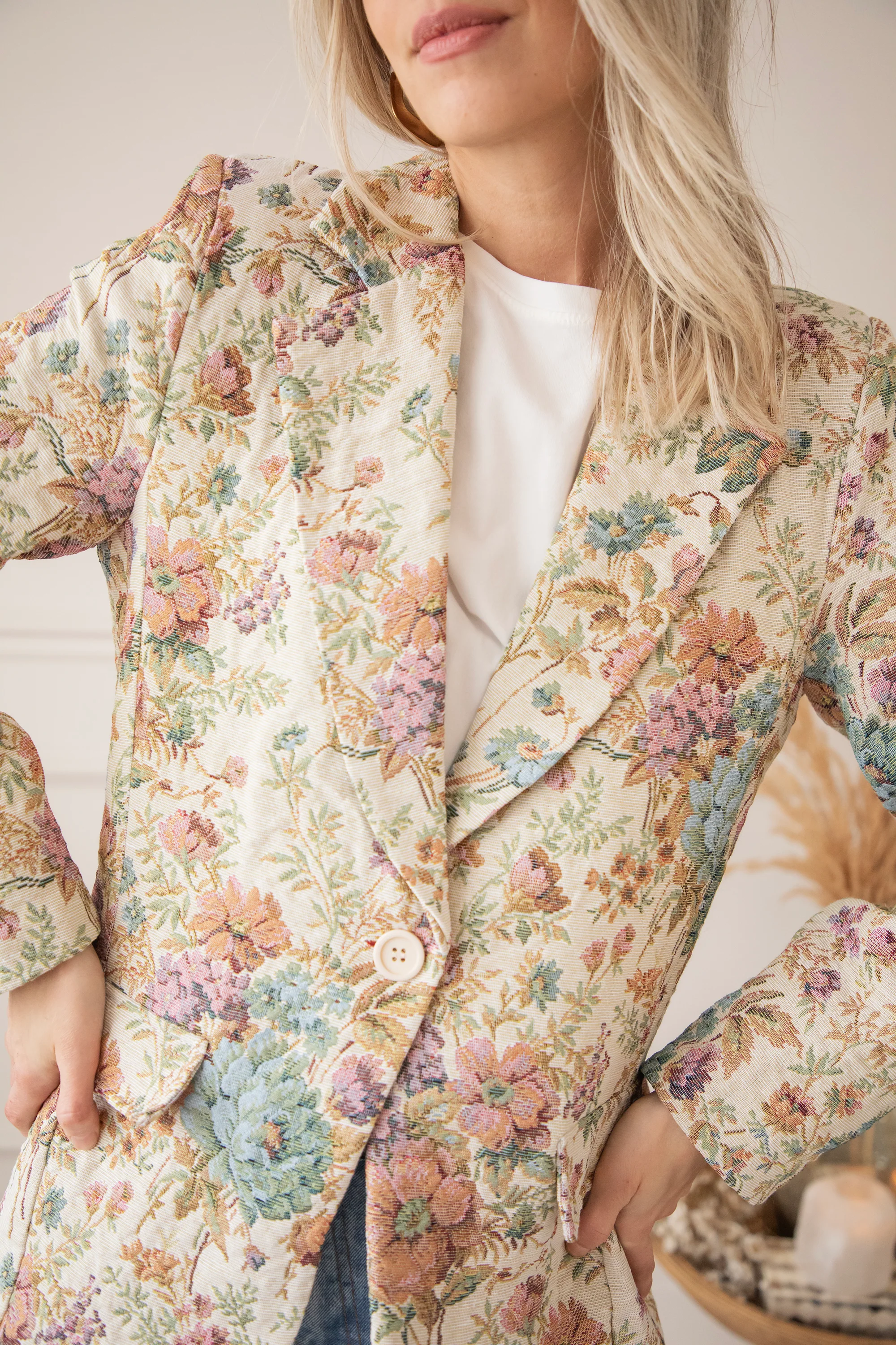 Rosy Belle Beige/Pink - Blazer - Image 10