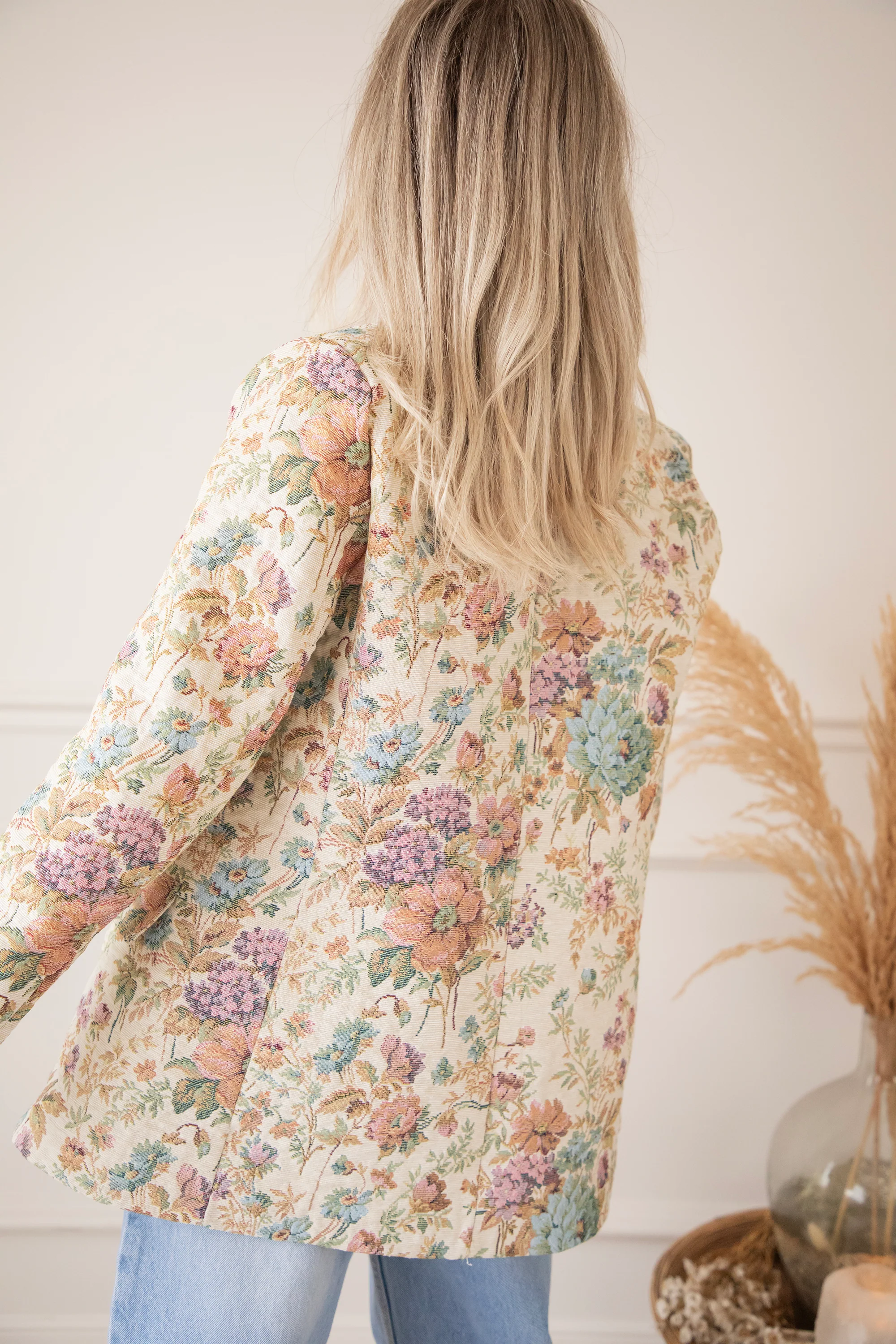 Rosy Belle Beige/Pink - Blazer - Image 13