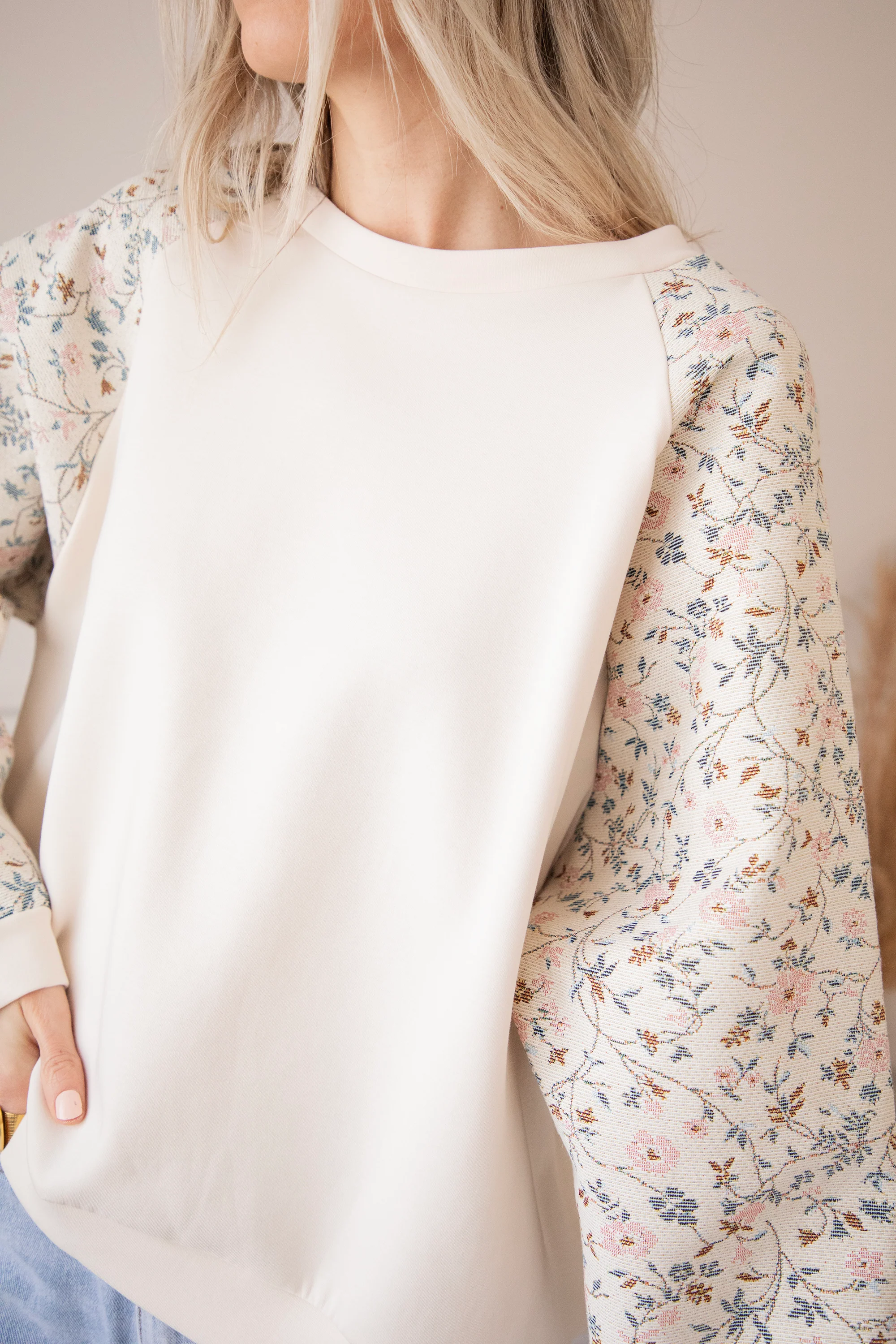 Rosy Belle Beige/Soft Pink - Sweater - Image 2