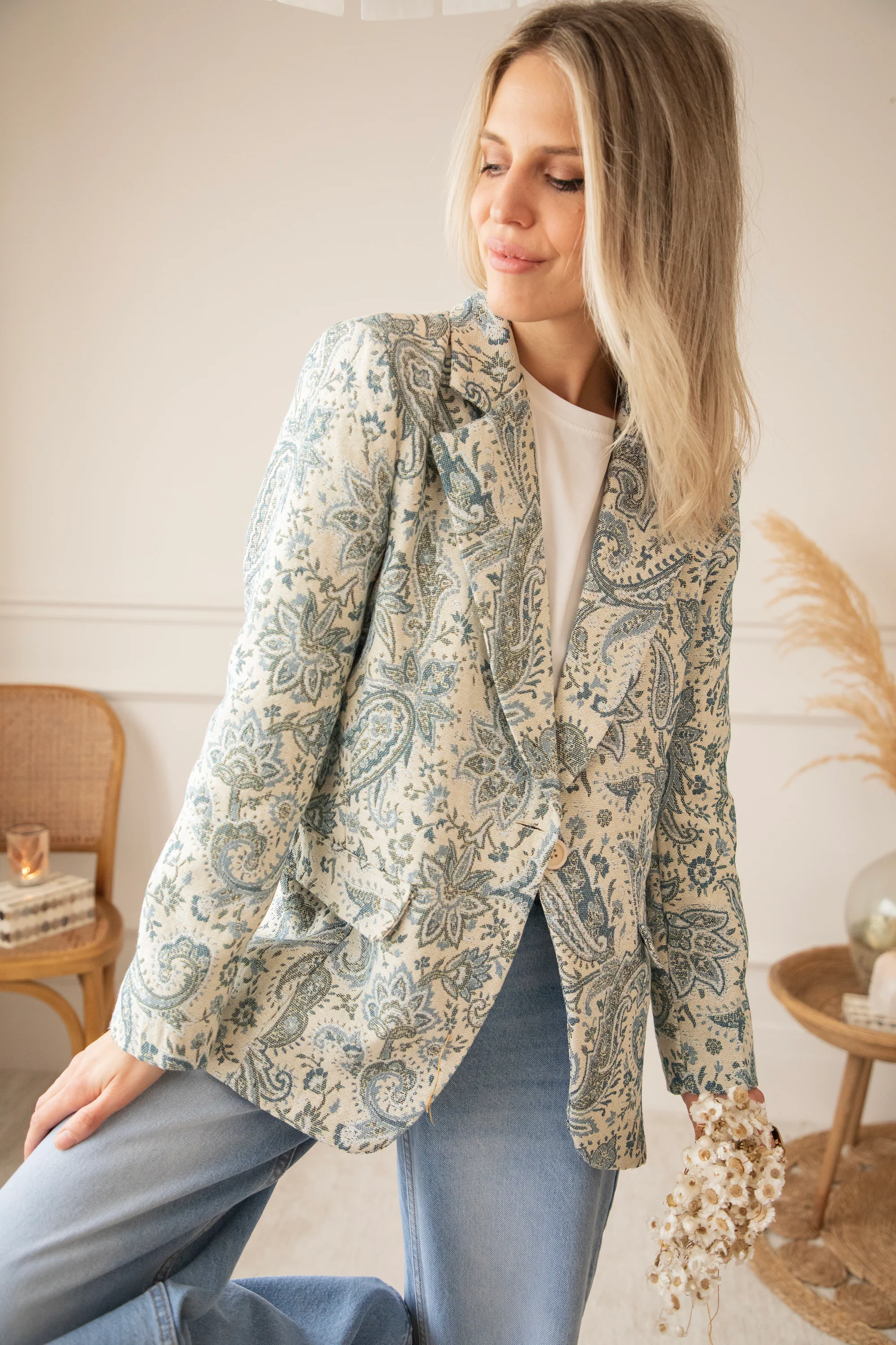 Rosy Belle Paisley Beige/Blue - Blazer - Image 13