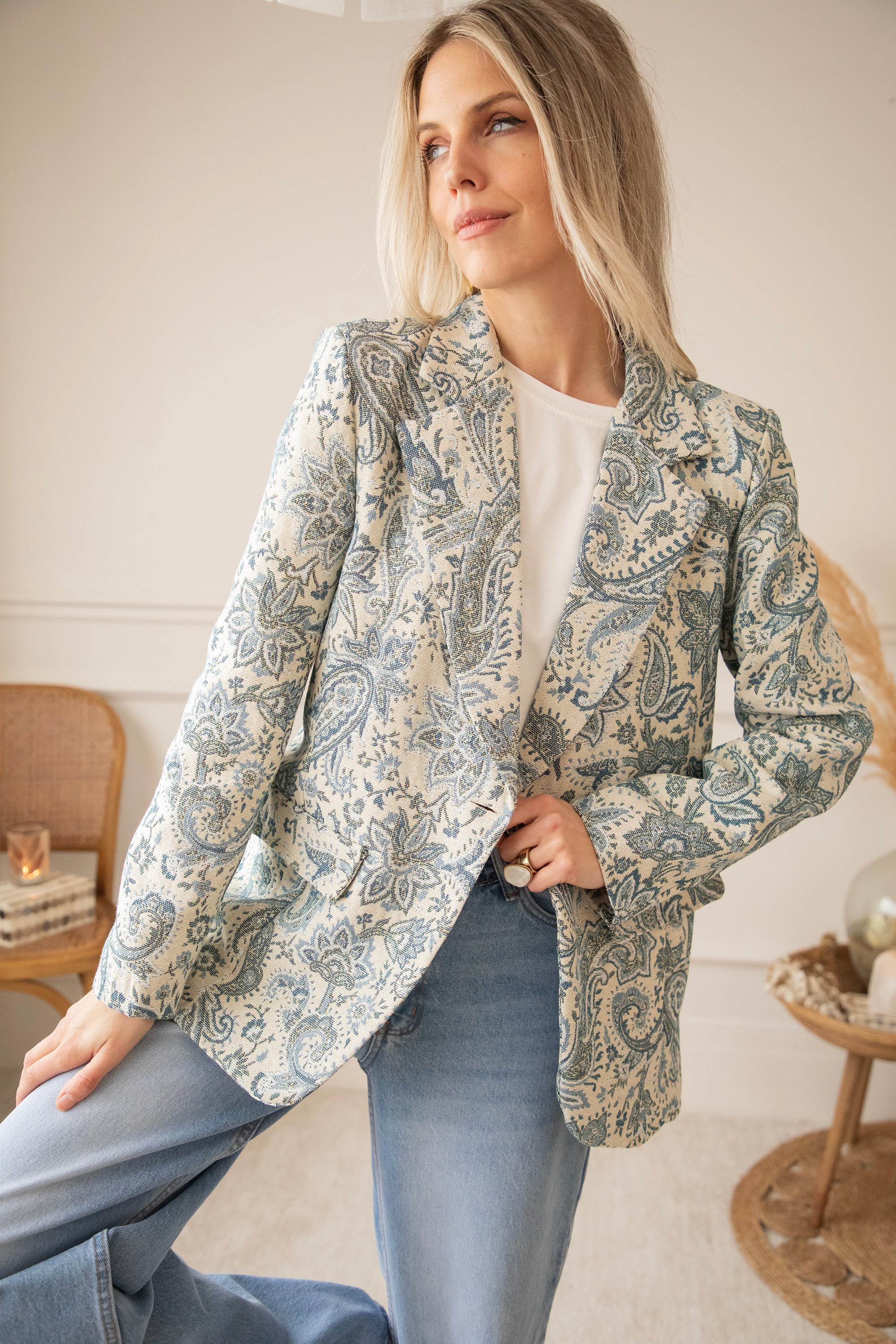 Rosy Belle Paisley Beige/Blue - Blazer - Image 6